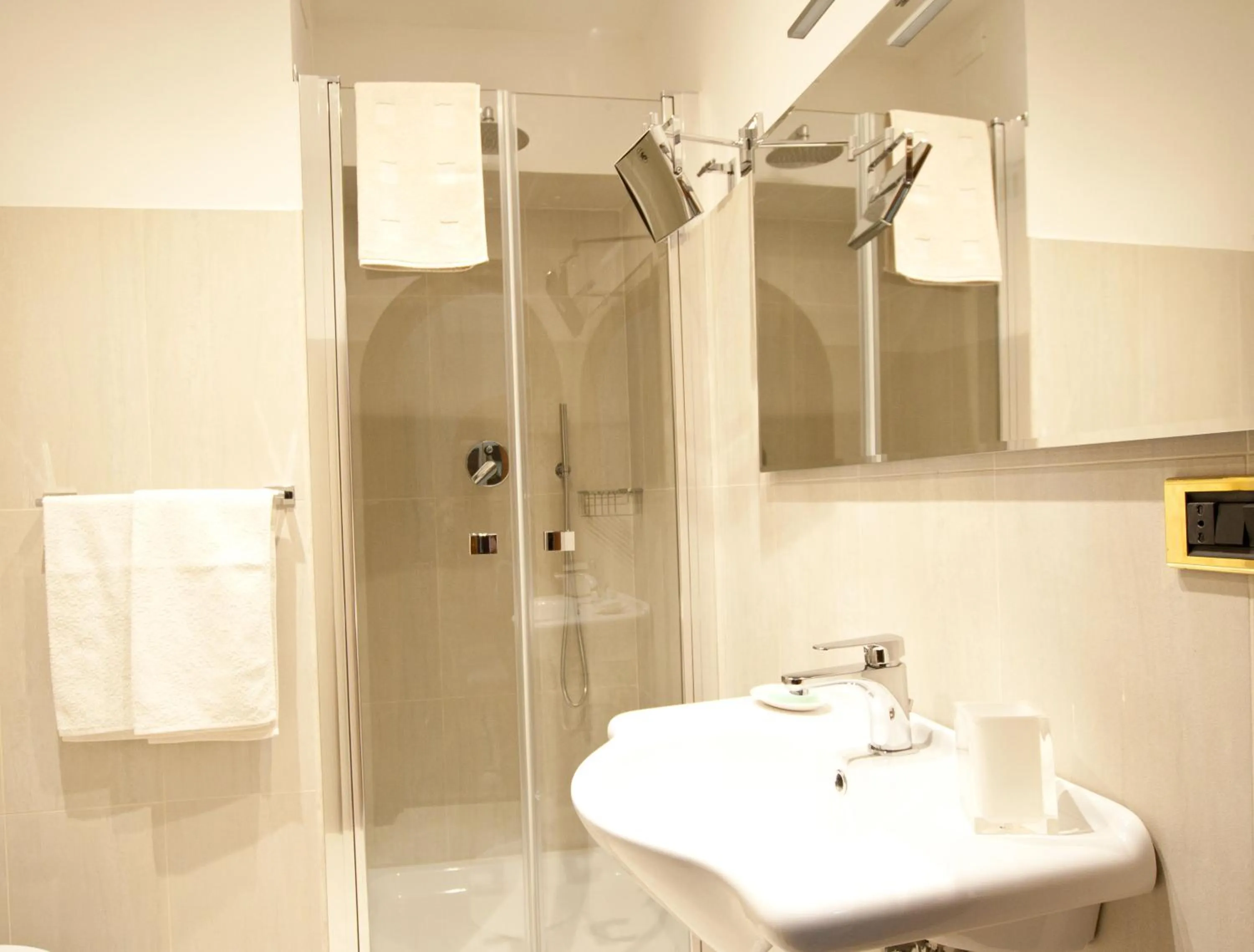 Bathroom in Guesthouse Borromeo Roma