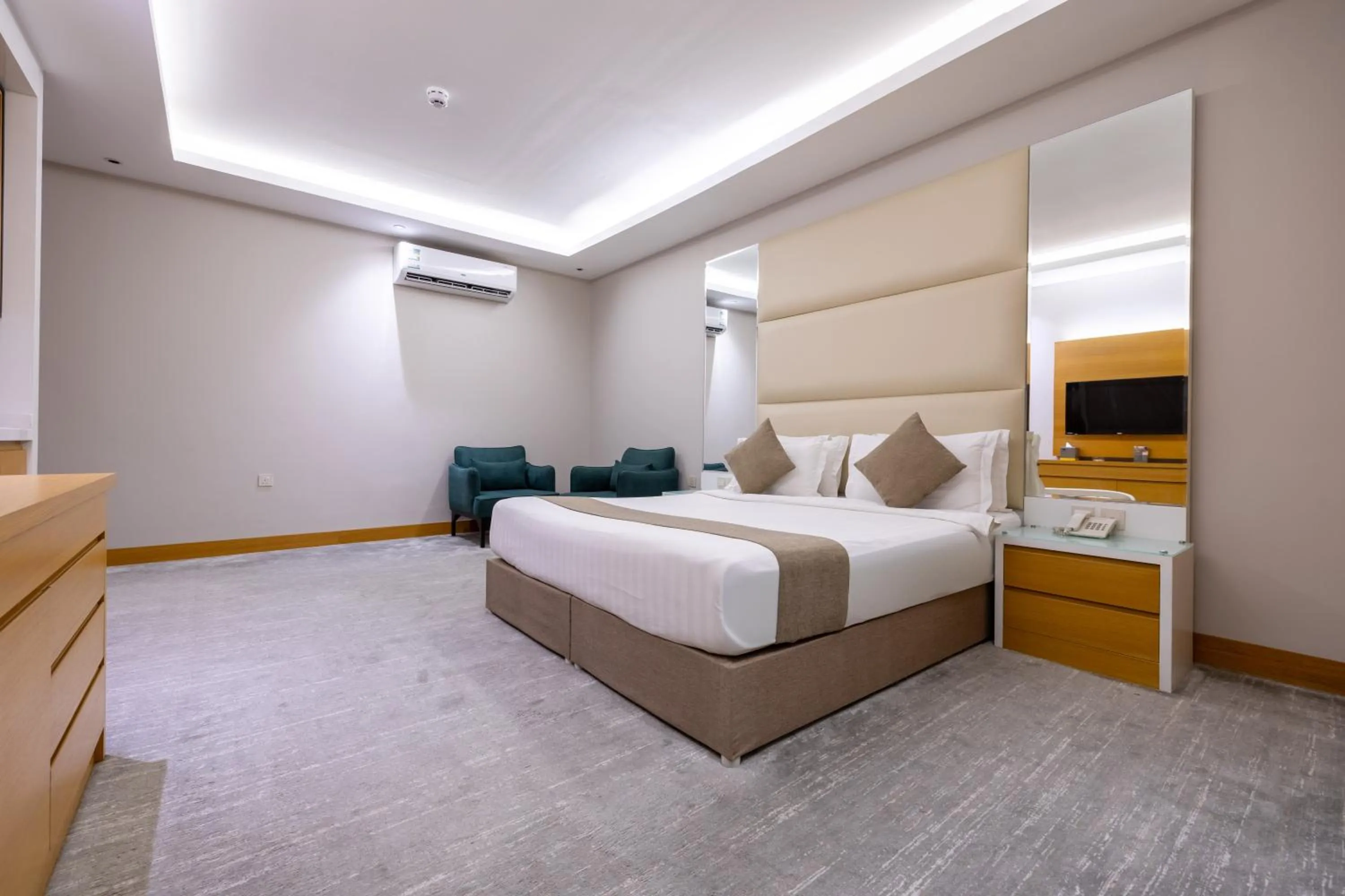 Standard Double Room in Al Muahidb Residence Al Takhasossi 4