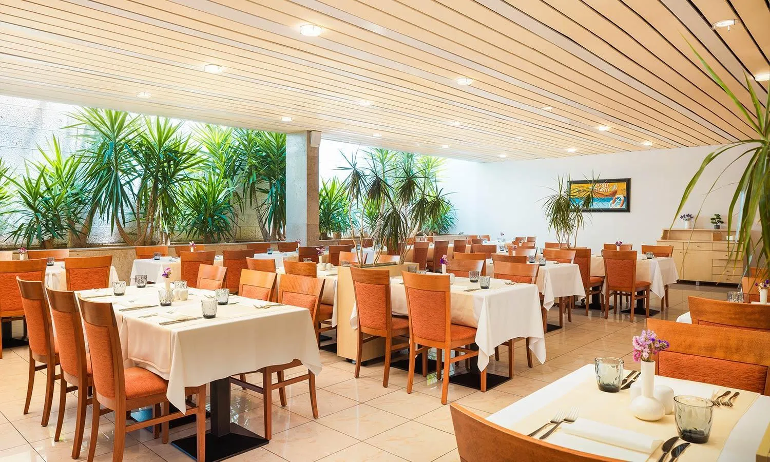 Restaurant/places to eat in Marko Polo Maradiso Hotel by Aminess