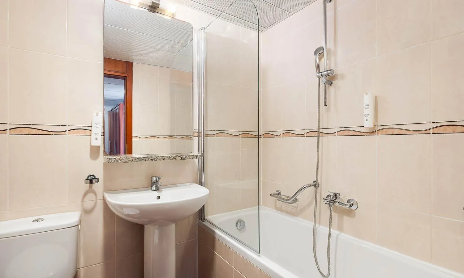 Shower in Marko Polo Maradiso Hotel by Aminess