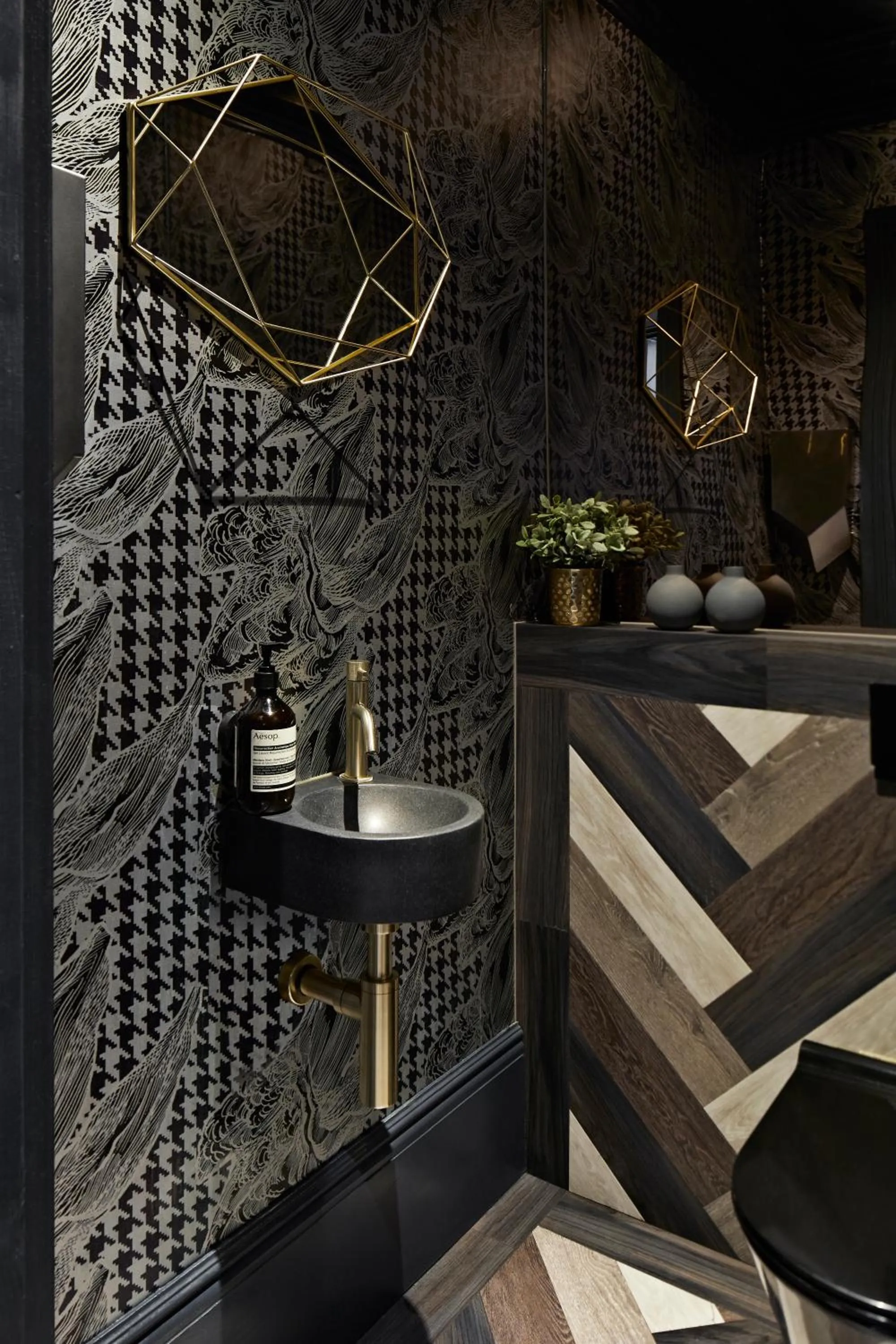 Area and facilities in The House of Toby