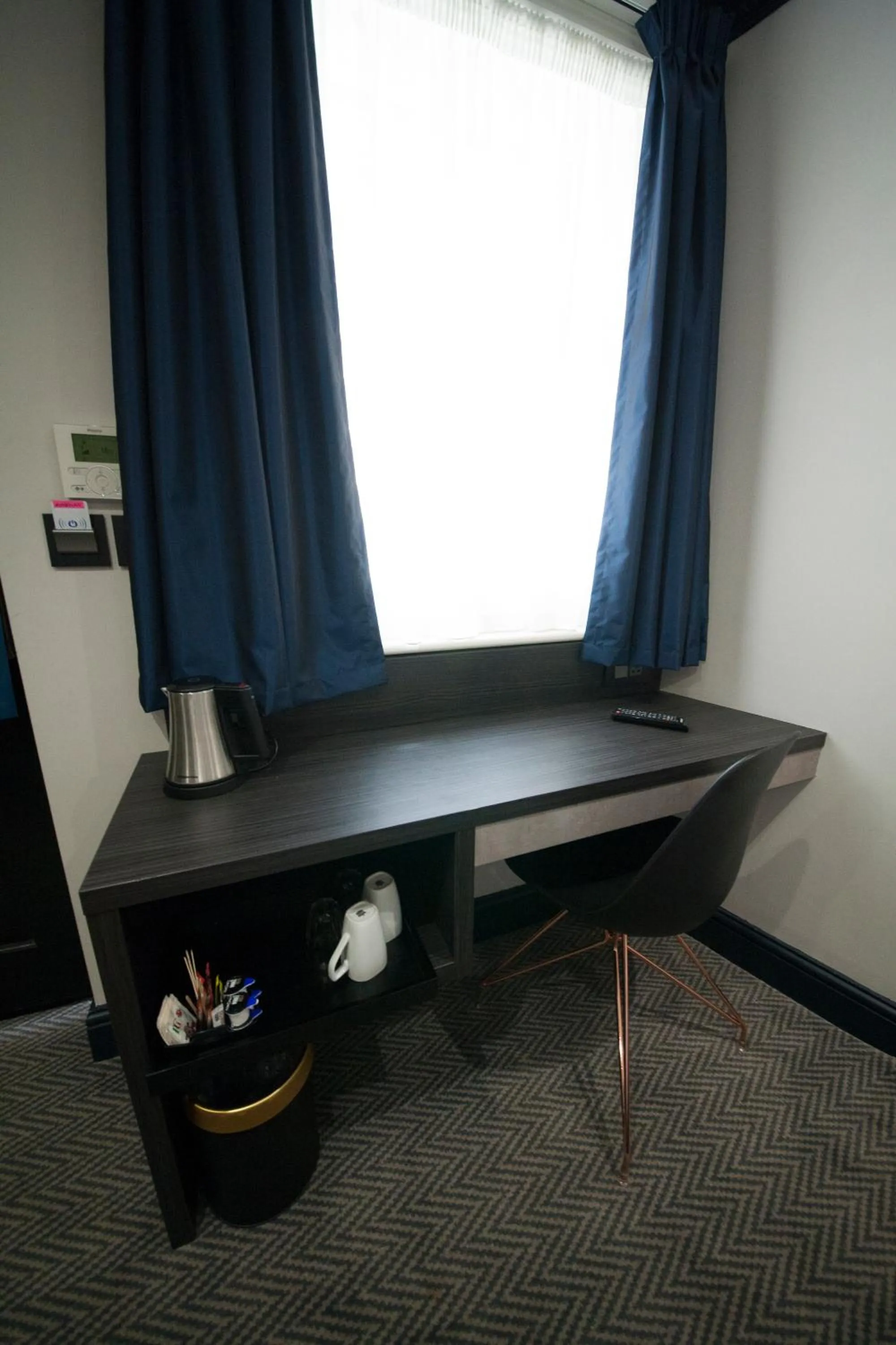 Area and facilities in The House of Toby