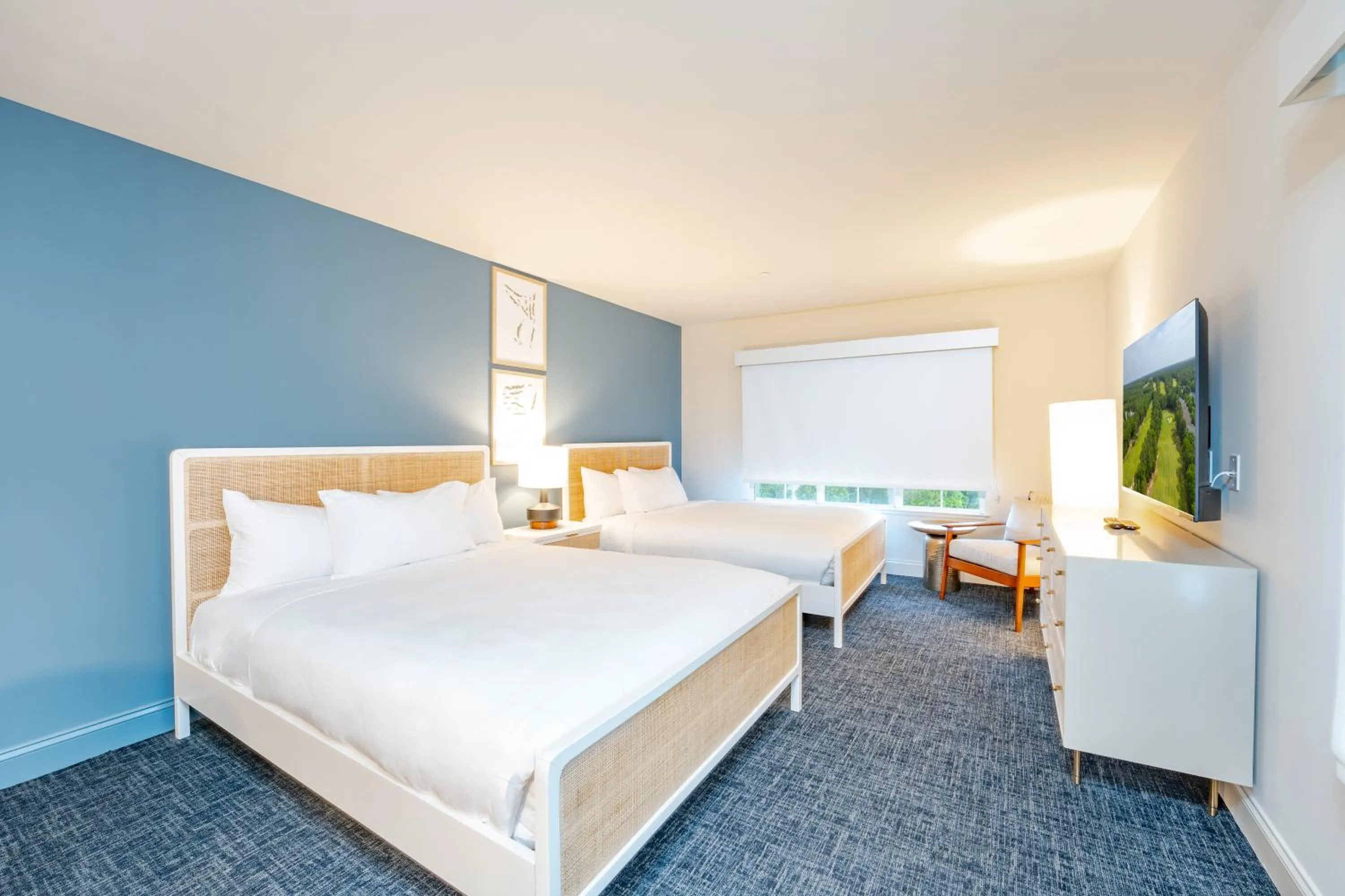 Bed in The Inn at LBI National Golf & Resort