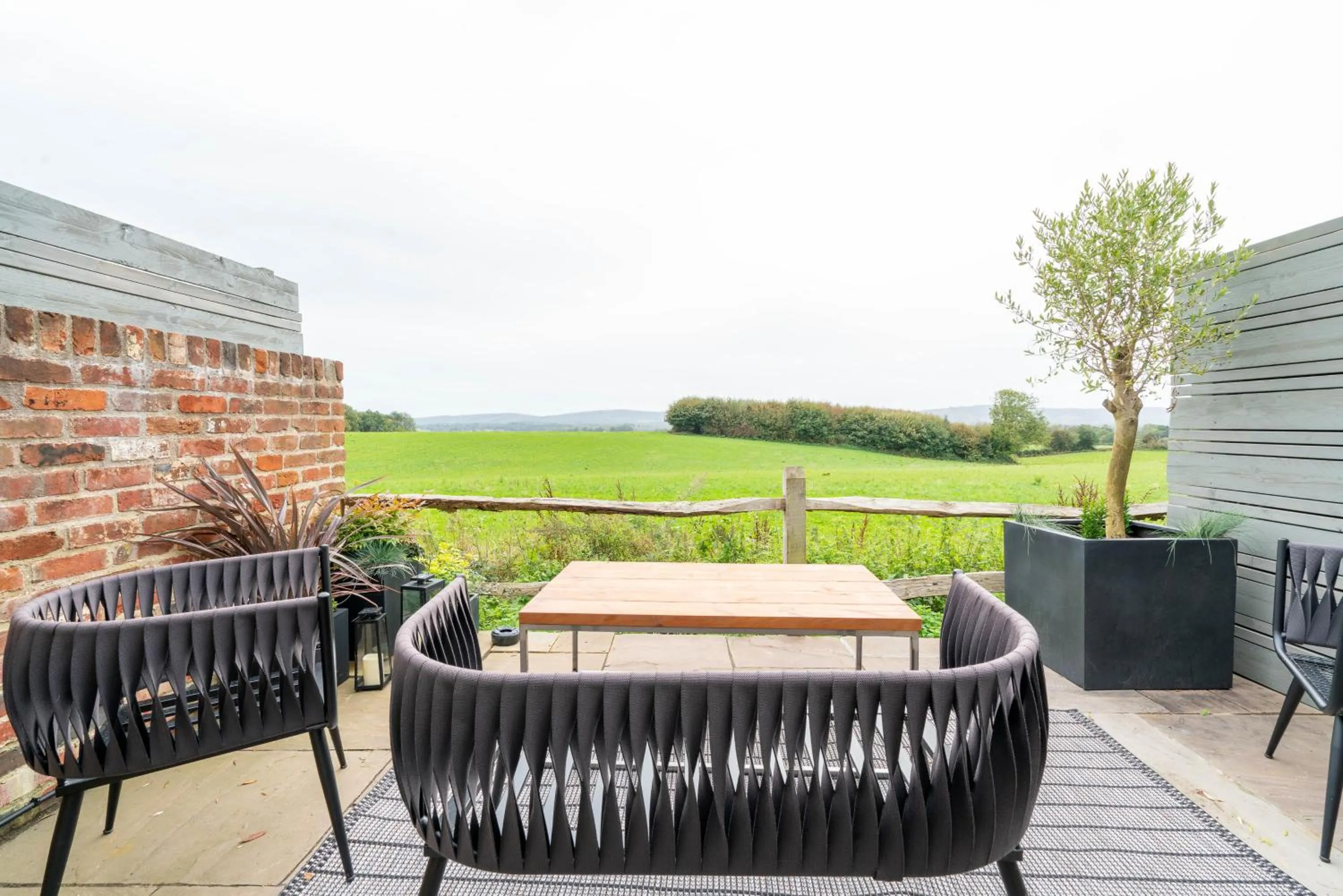 Patio in The Welldiggers Arms