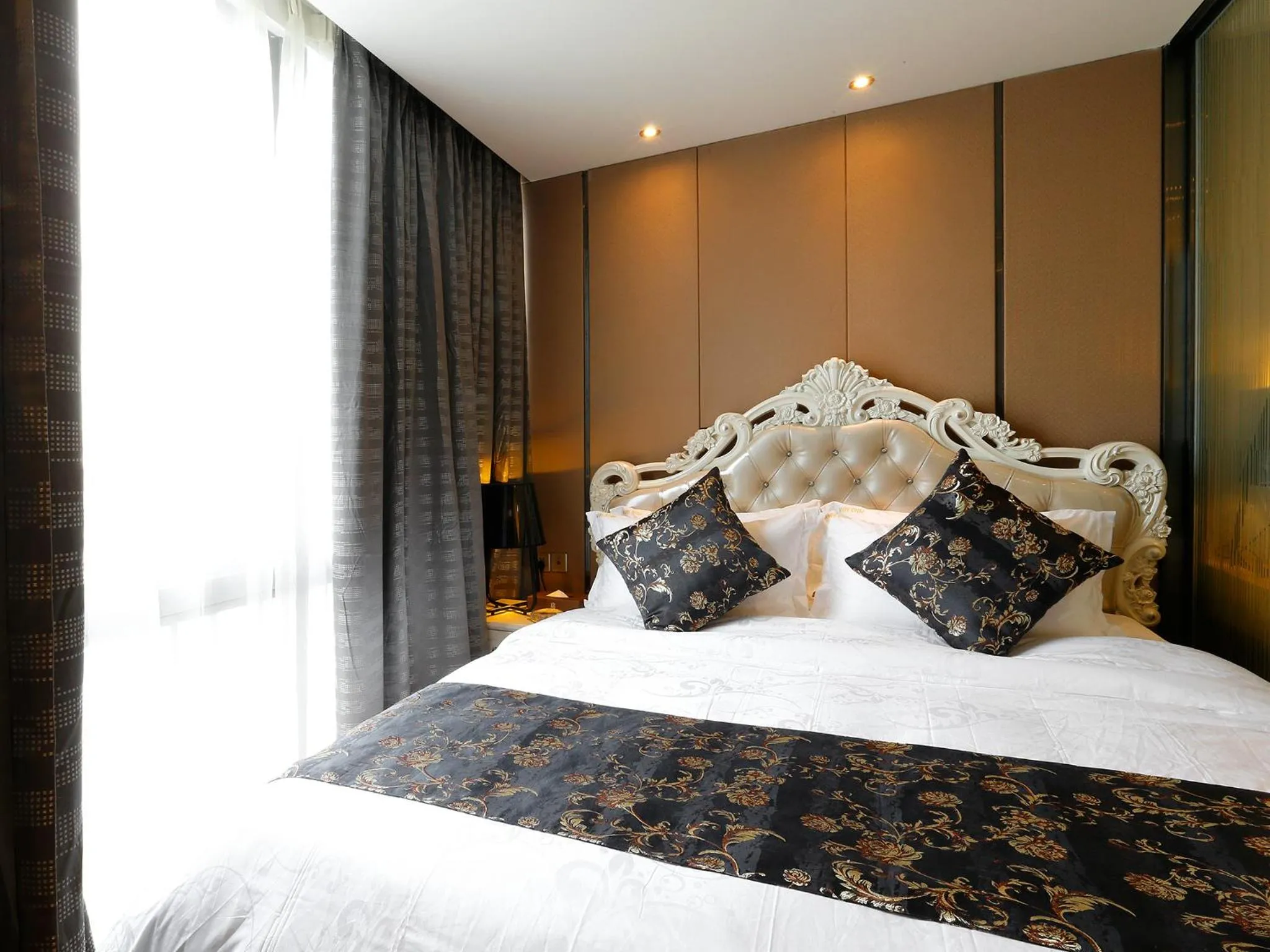 Photo of the whole room, Bed in Pengman Beijing Road A-mall Apartment