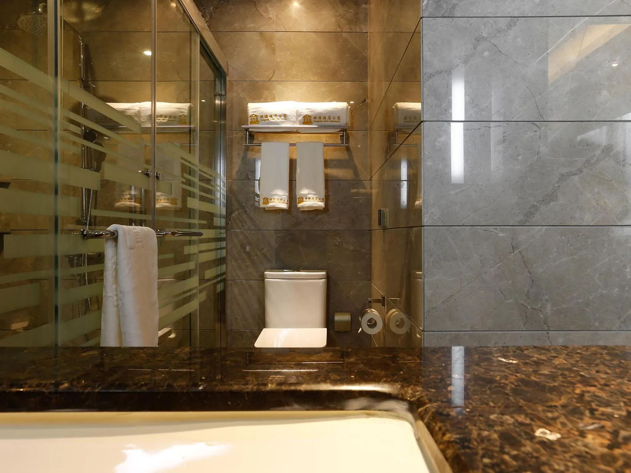 Decorative detail in Pengman Beijing Road A-mall Apartment