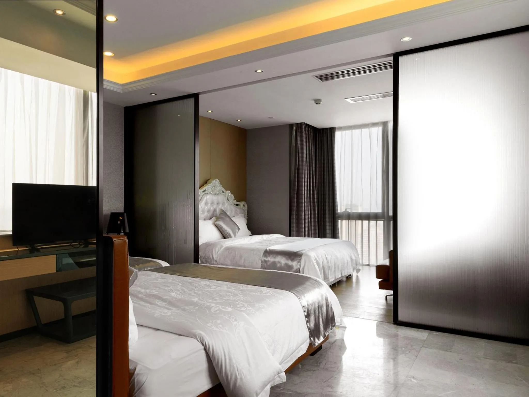 Photo of the whole room, Bed in Pengman Beijing Road A-mall Apartment