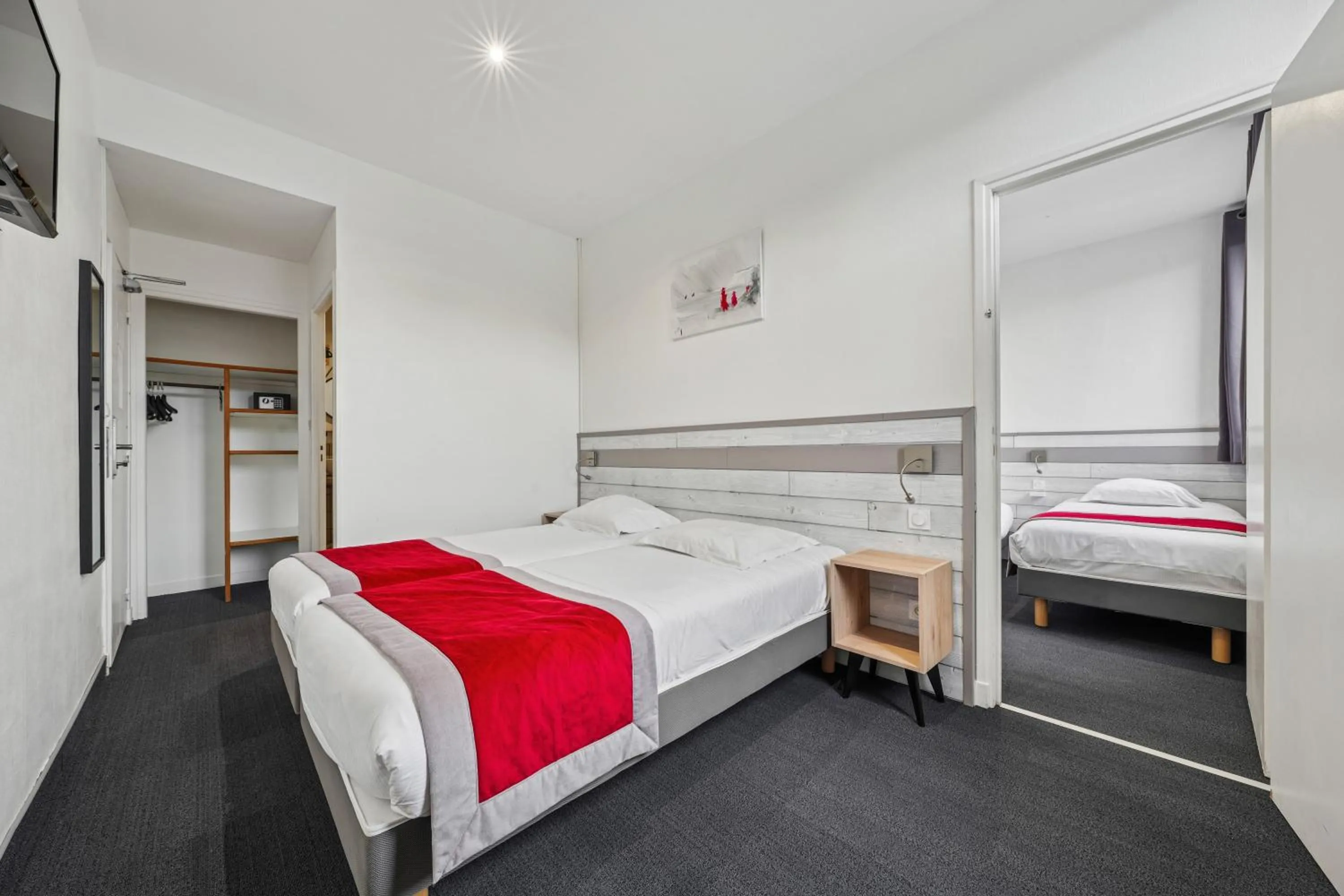 Bed in Hôtel Restaurant AKENA Camiers-Le Touquet - 2 étoiles