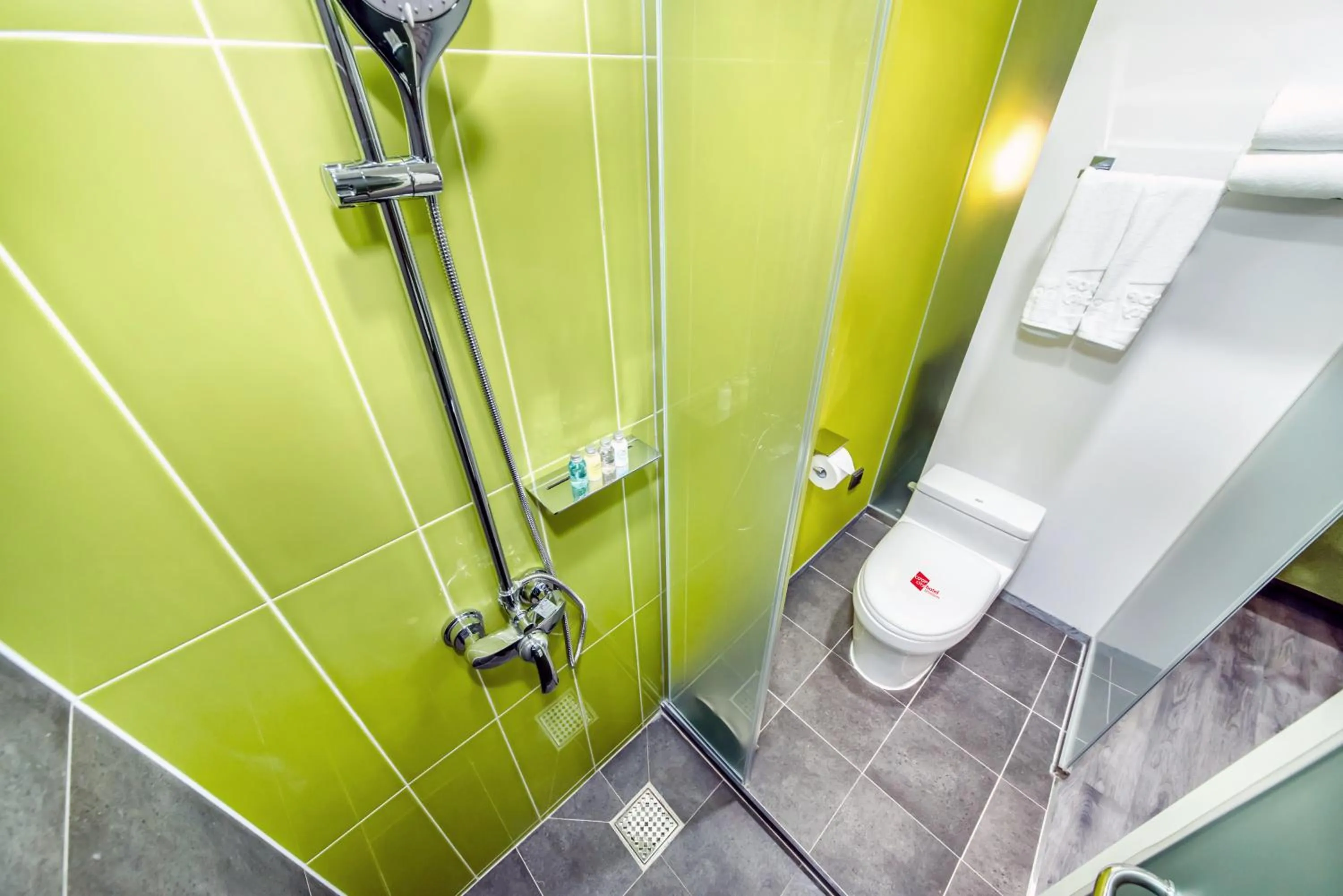 Bathroom in Co-op City Hotel Seongsan