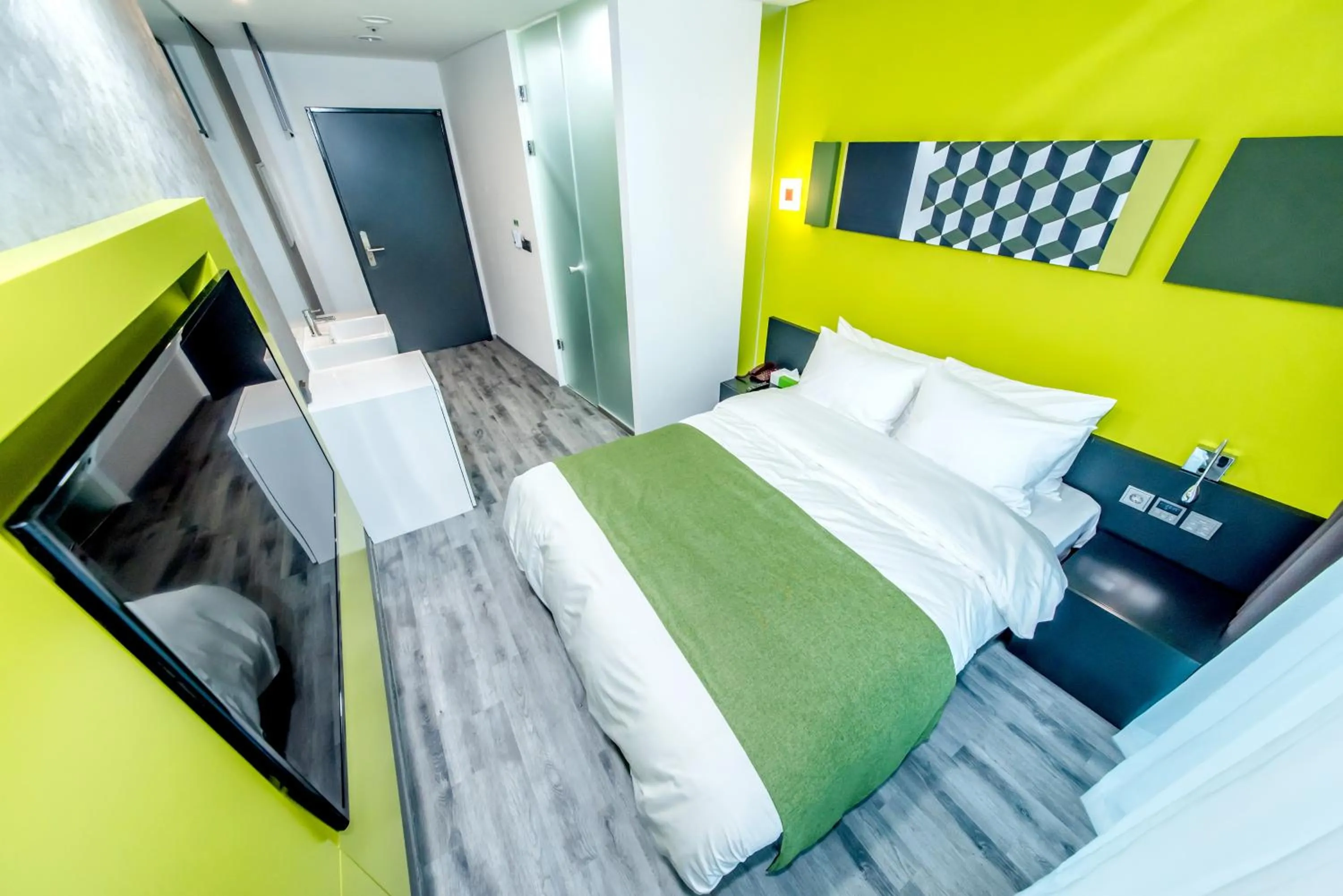 Bedroom, Bed in Co-op City Hotel Seongsan