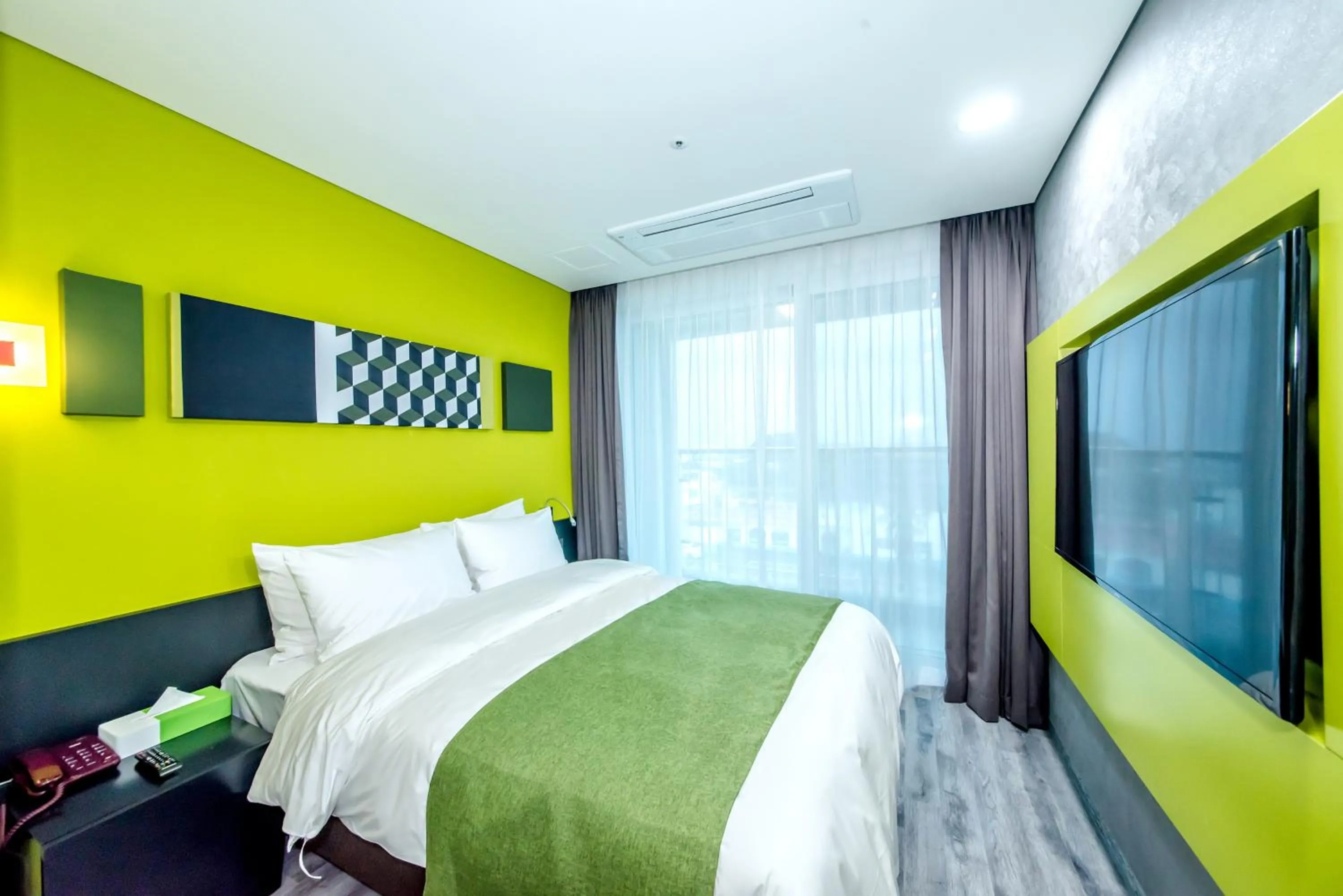 Bedroom, Bed in Co-op City Hotel Seongsan