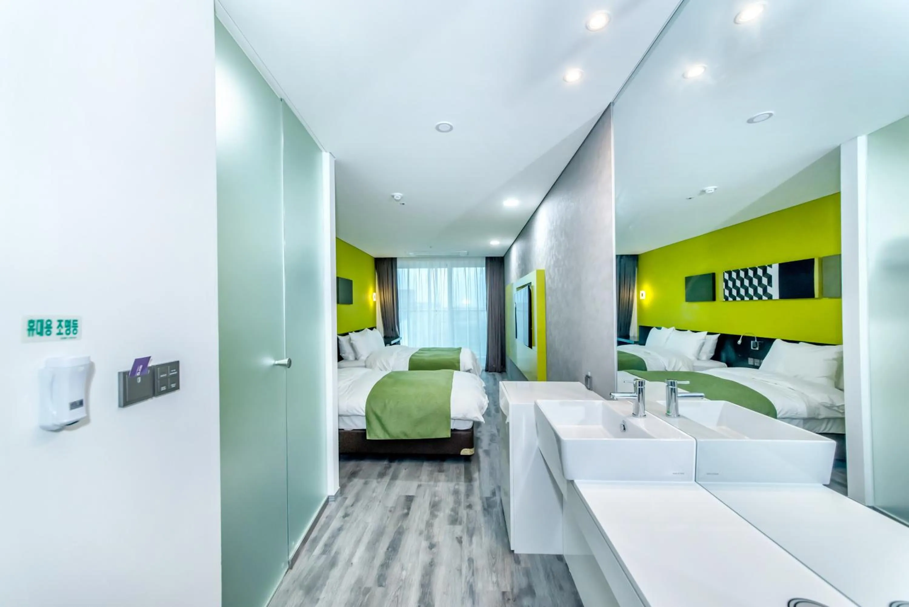 Bedroom, Bed in Co-op City Hotel Seongsan