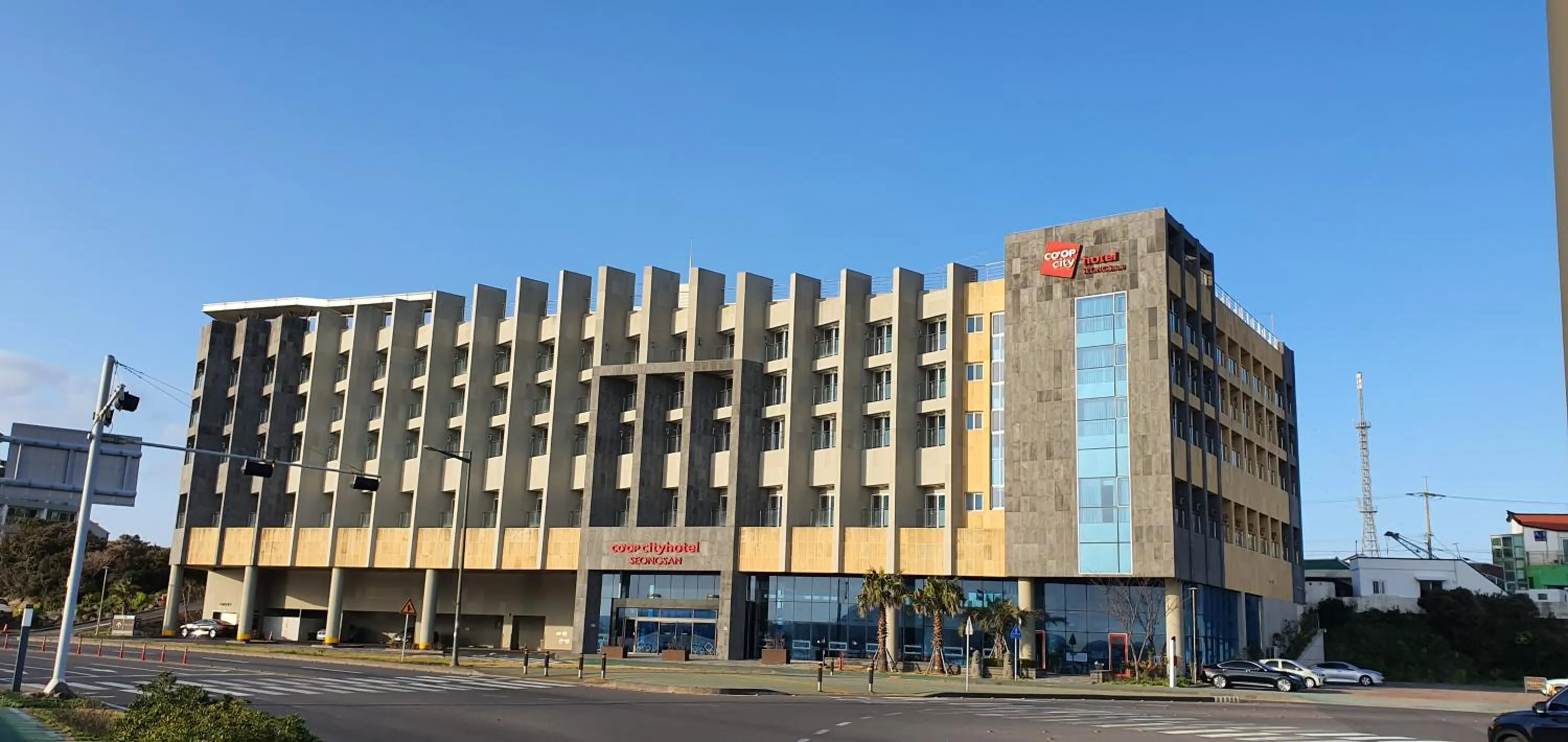 Property building in Co-op City Hotel Seongsan