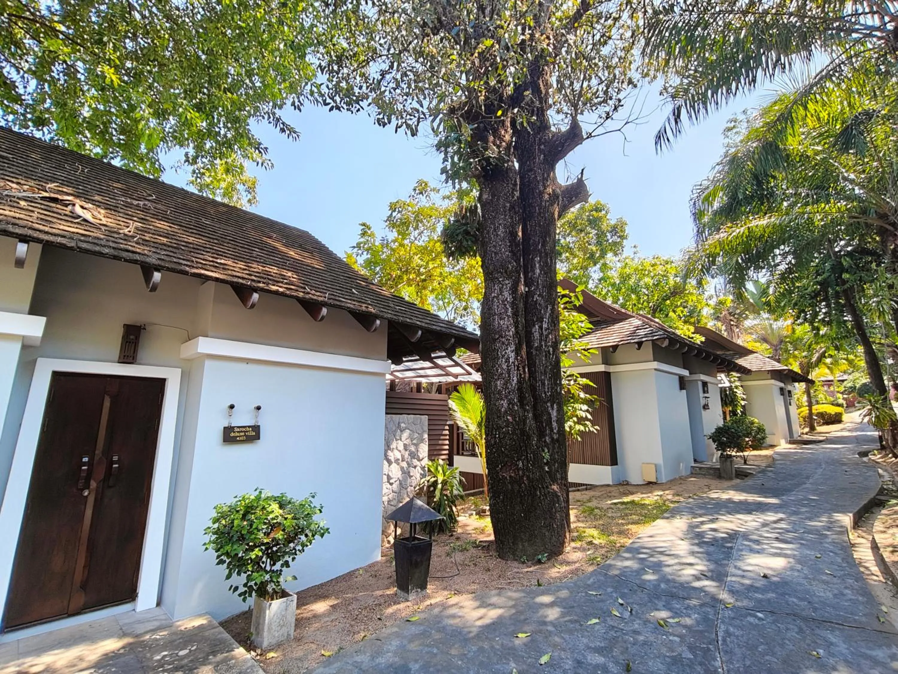 Property building in Bhundhari Resort & Villas Samui