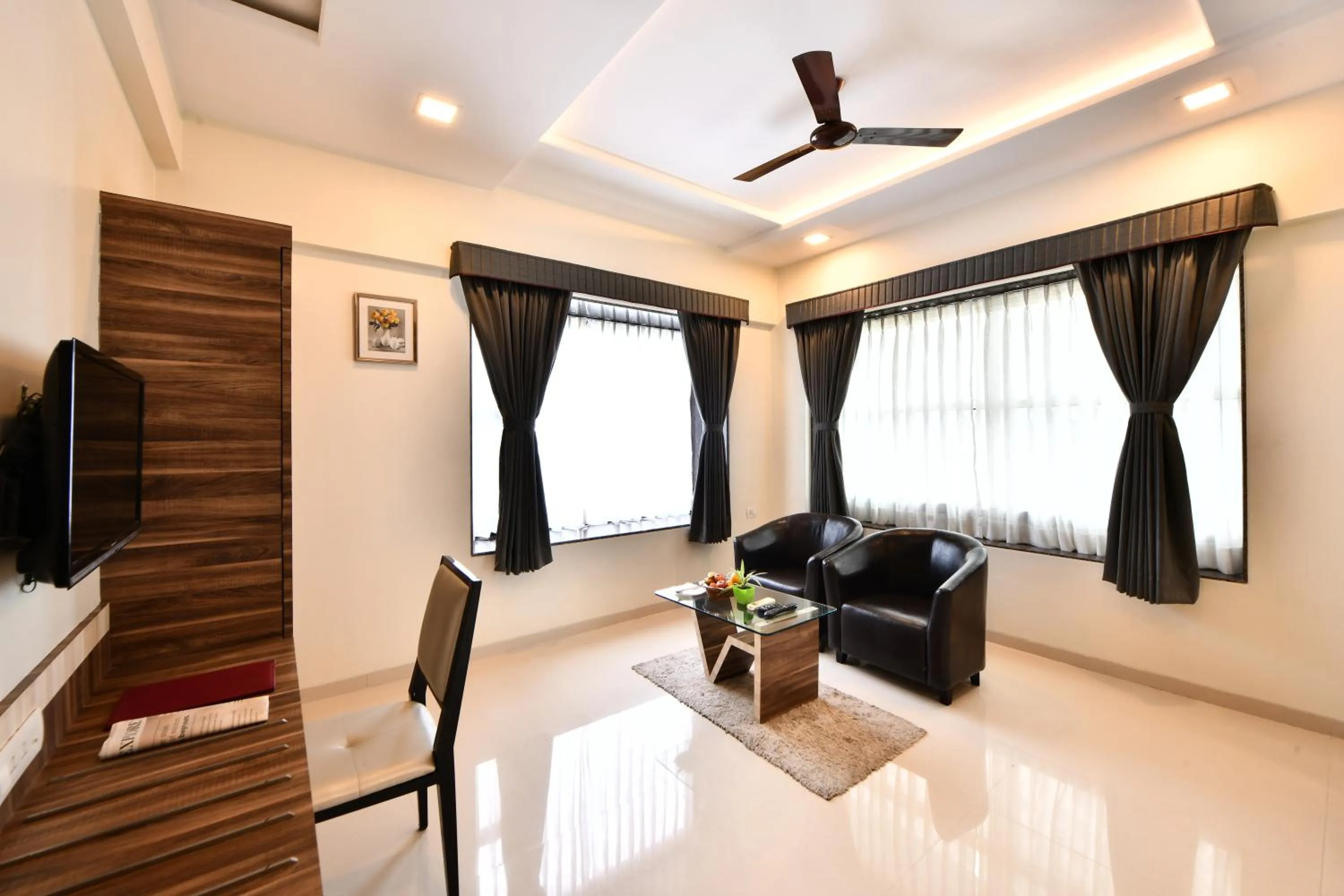 Living room in Click Hotel Sagar Plaza Chakan, Pune