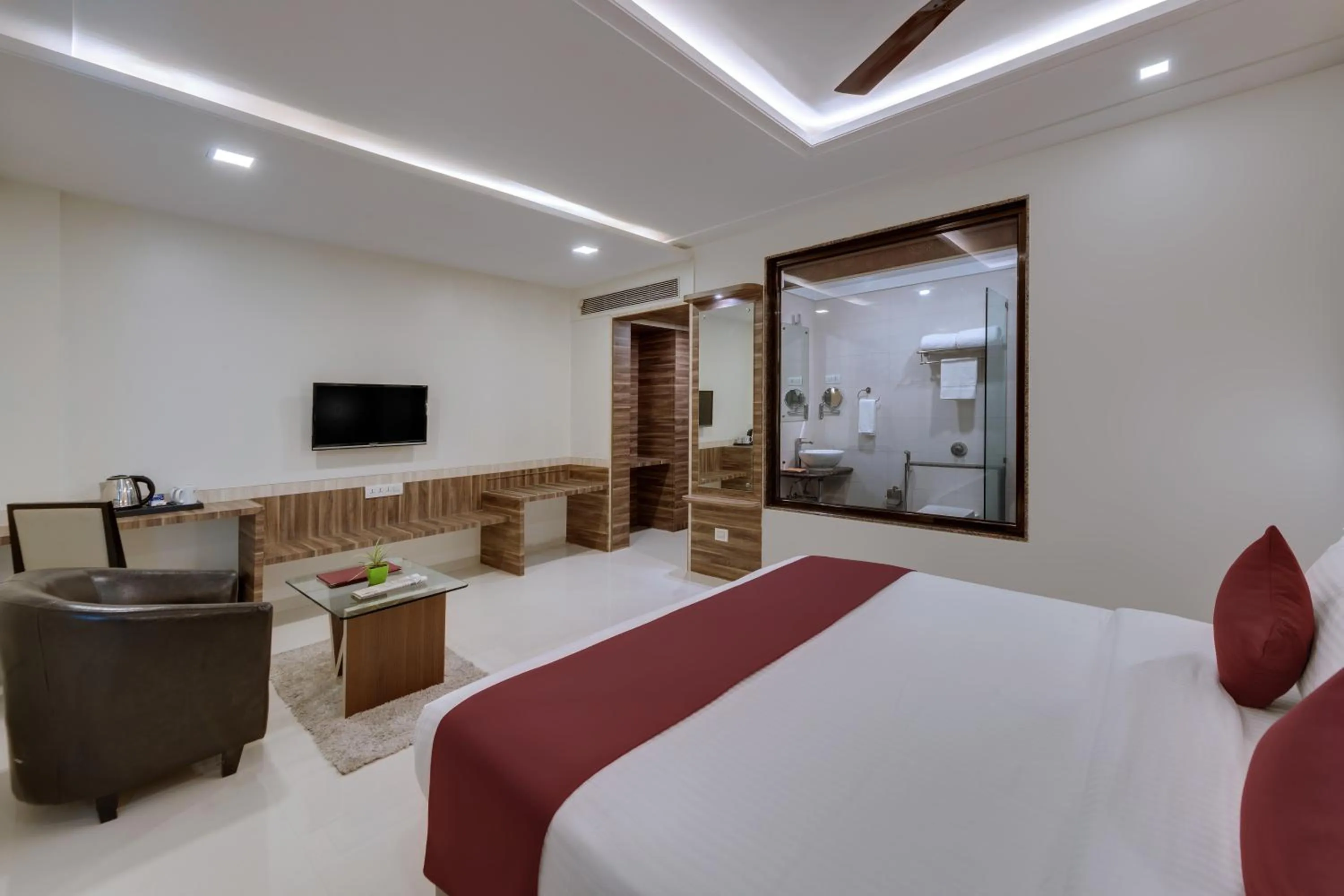 Bed in Click Hotel Sagar Plaza Chakan, Pune