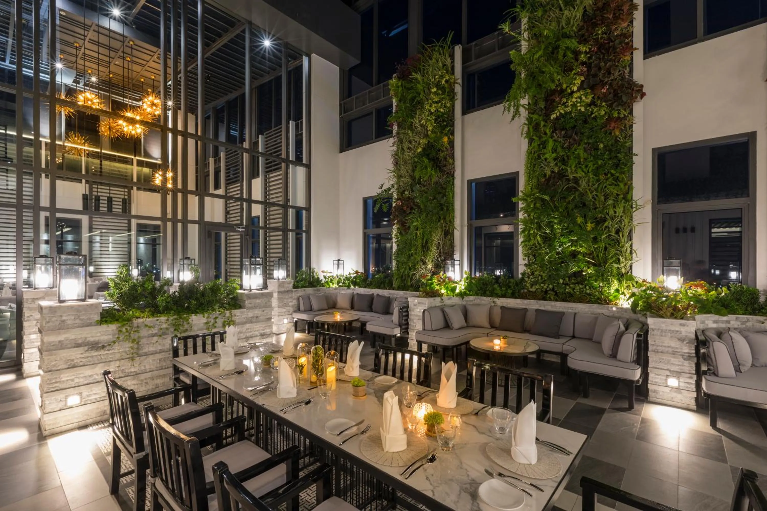 Restaurant/places to eat in Kantary Hotel Korat