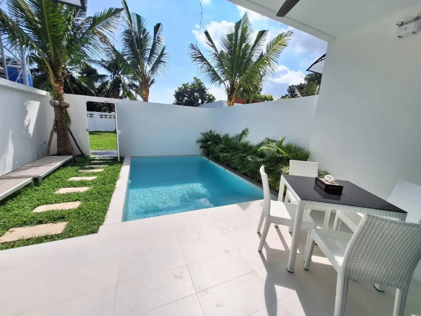 Villa with Private Pool in Lotus Bleu Resort & Restaurant Villa with Private Pool in Lotus Bleu Resort & Restaurant