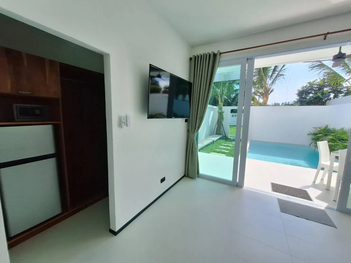 Lotus Bleu Resort & Restaurant