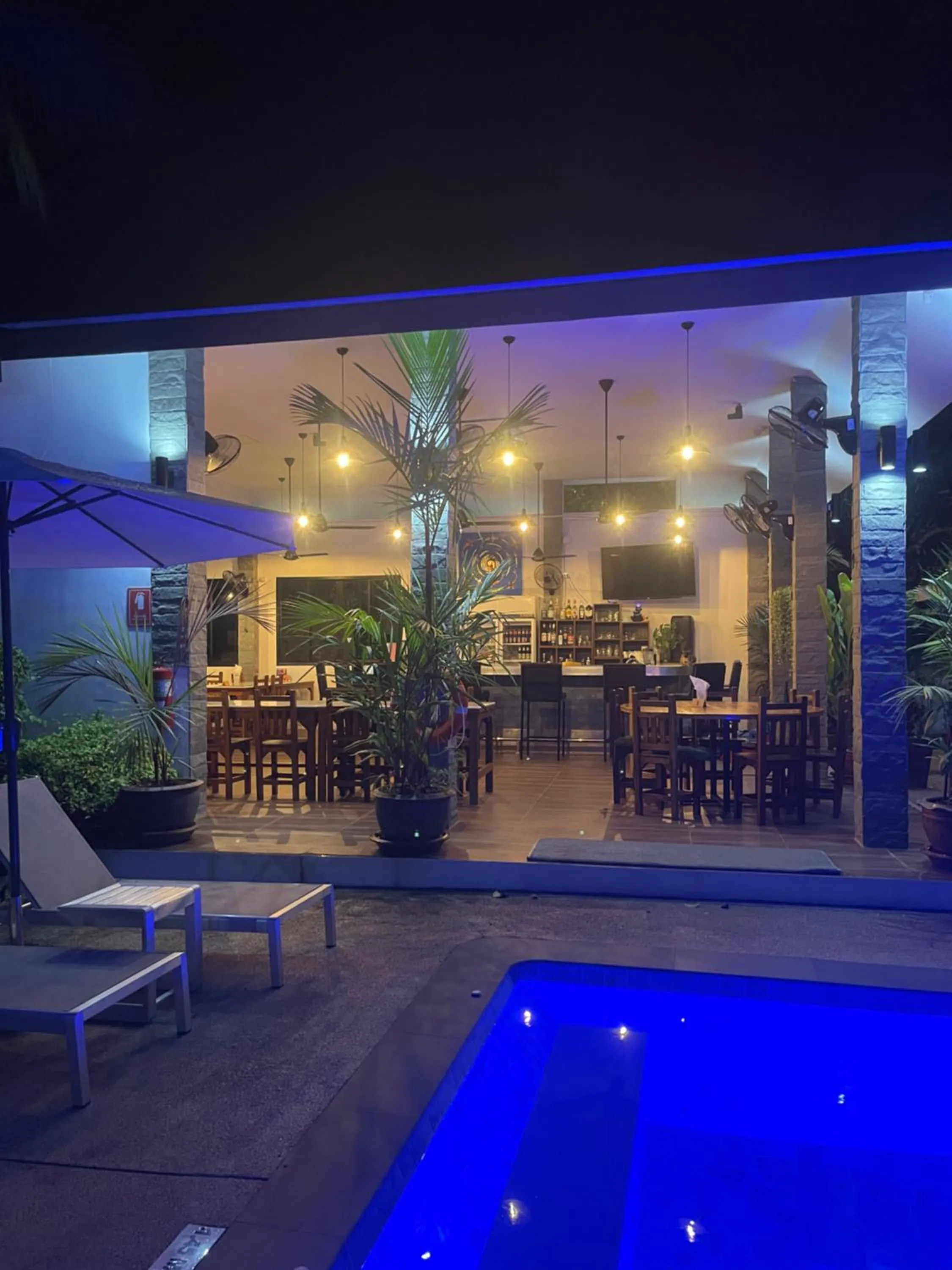 Restaurant/places to eat in Lotus Bleu Resort & Restaurant