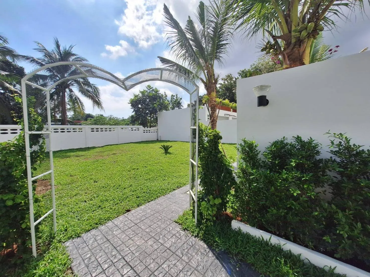 Lotus Bleu Resort & Restaurant