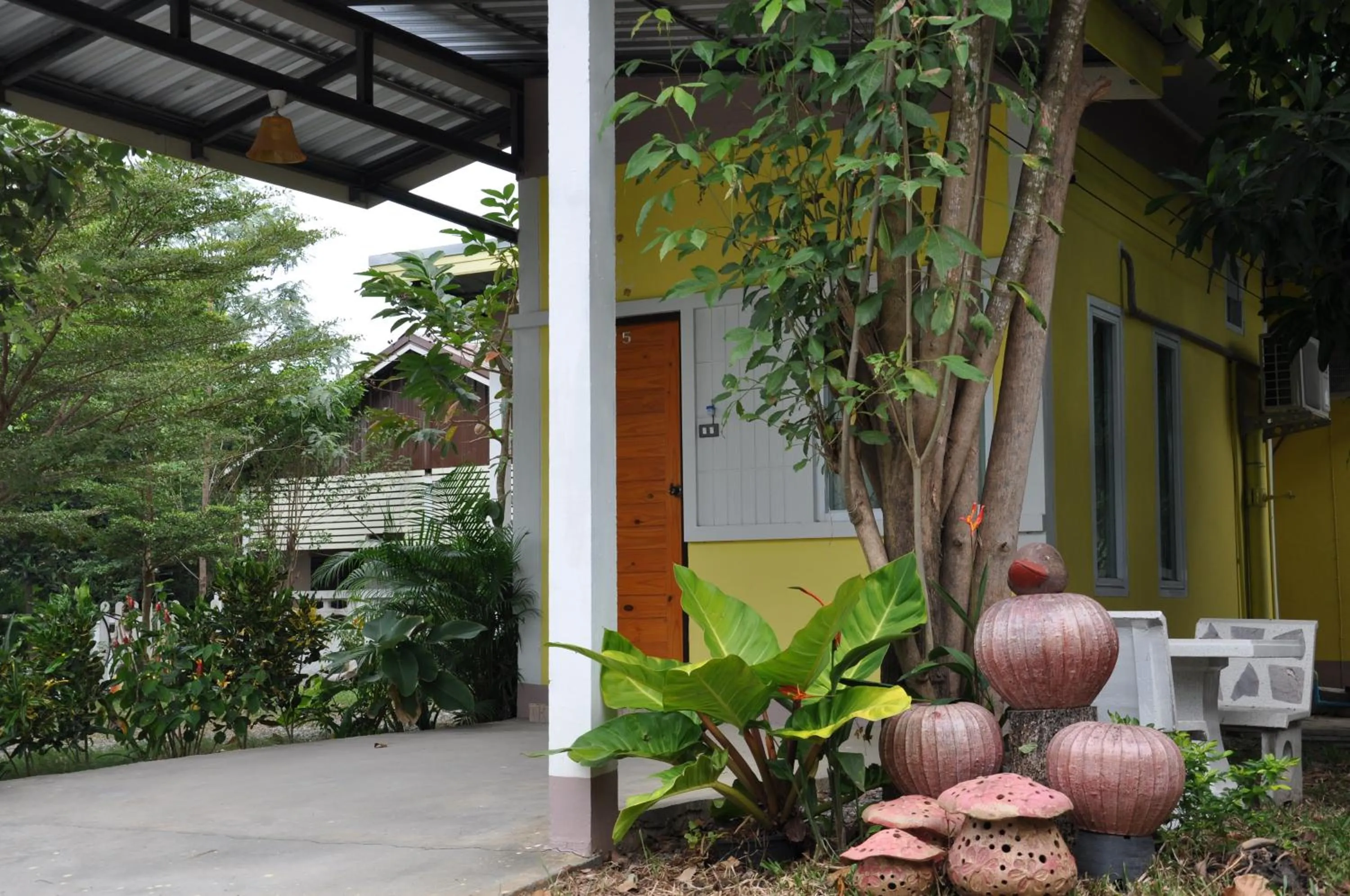 Other in Feel Good Resort