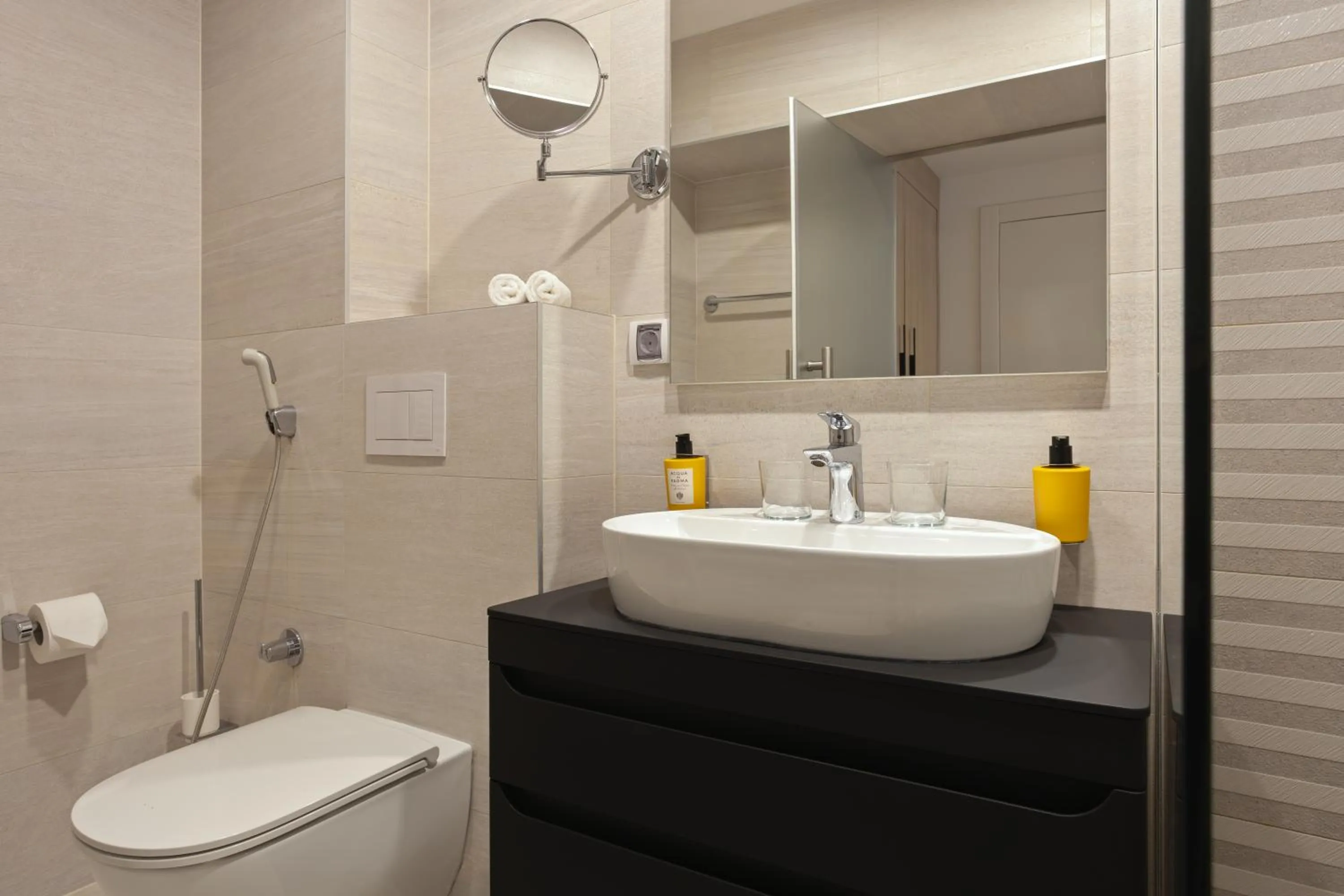 Shower in Apeiro City Avant-garde Hotel