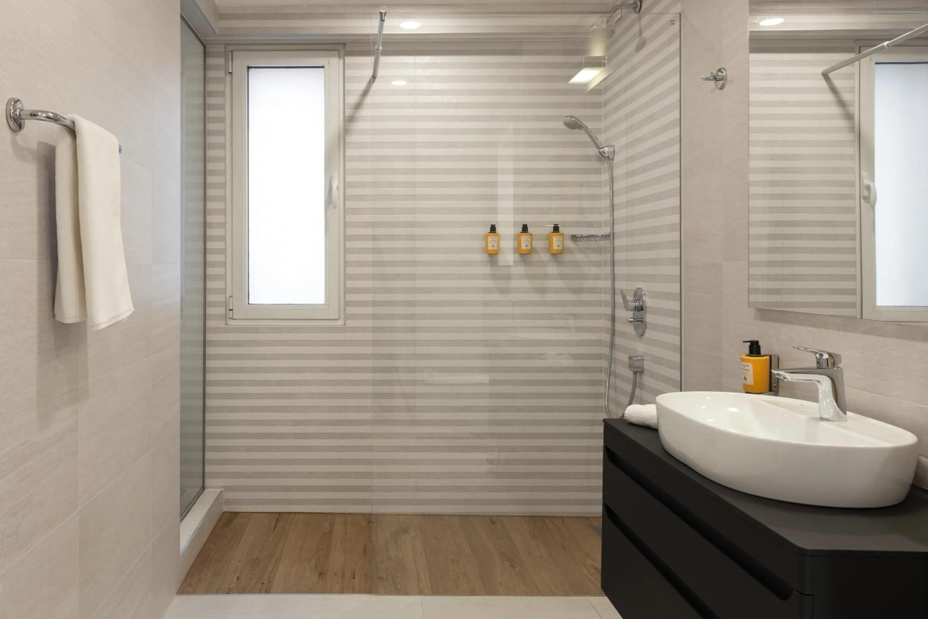 Shower in Apeiro City Avant-garde Hotel