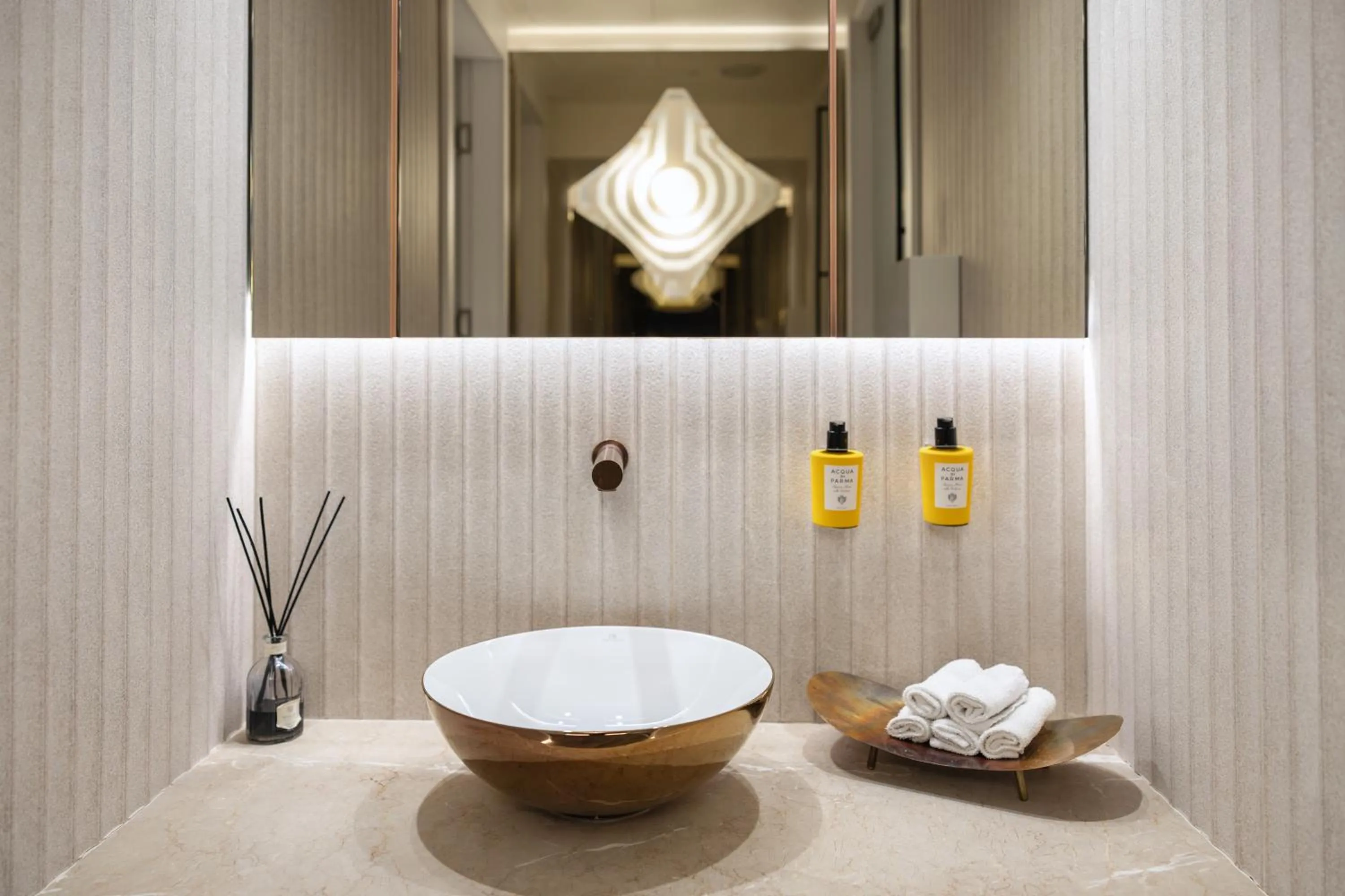 Toilet in Apeiro City Avant-garde Hotel