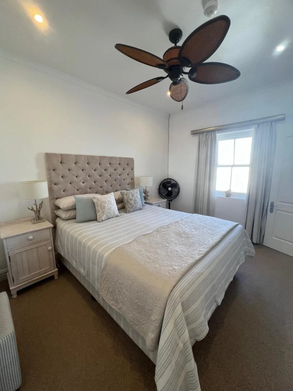 Bed in Russells on the Port