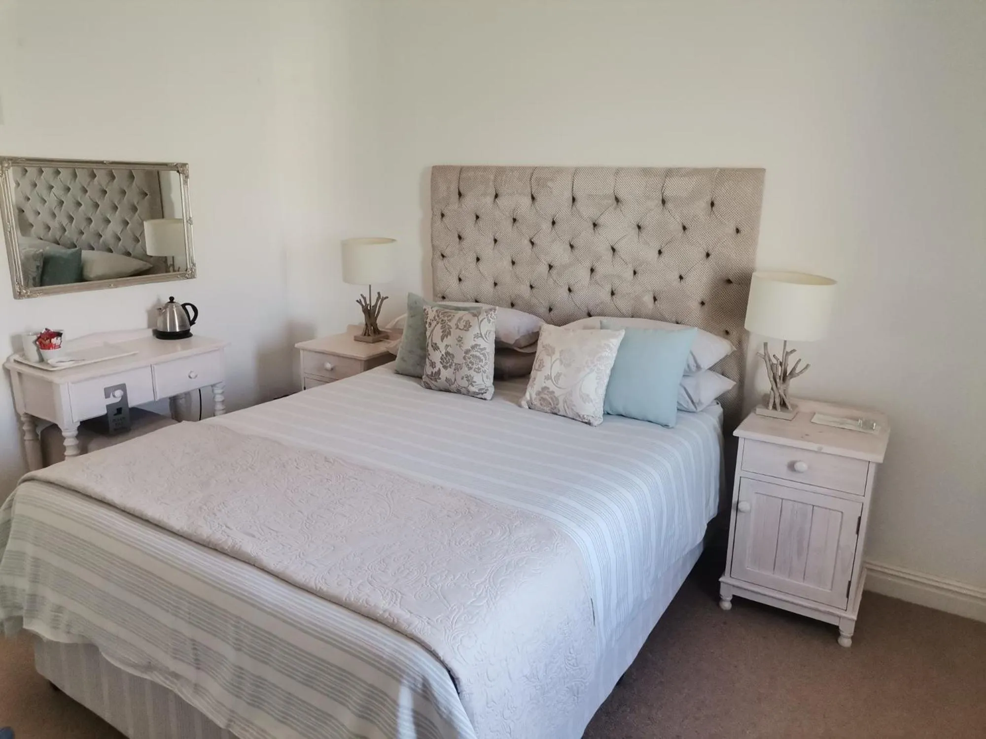 Bed in Russells on the Port