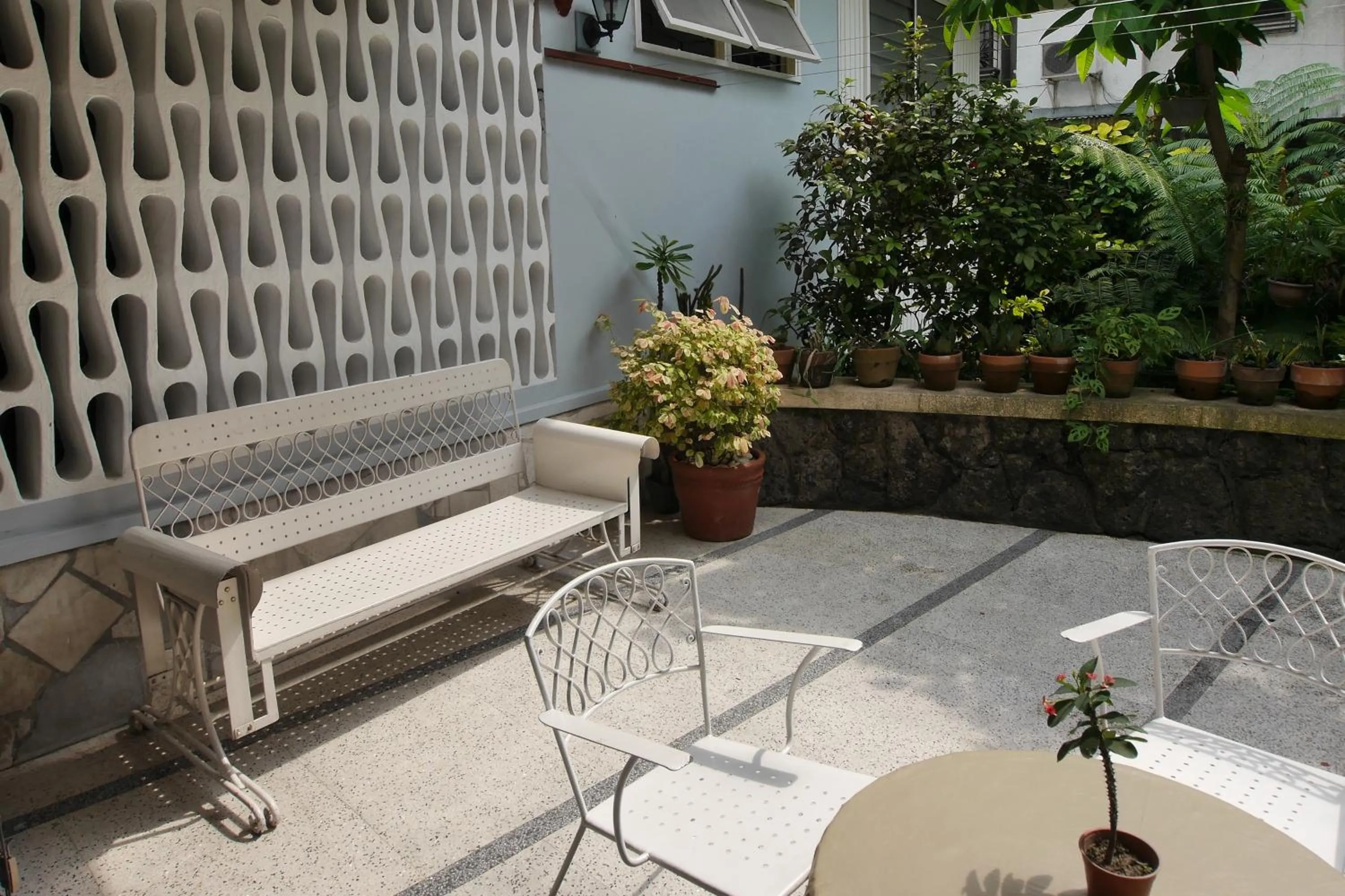 Balcony/Terrace in New Manila Suites