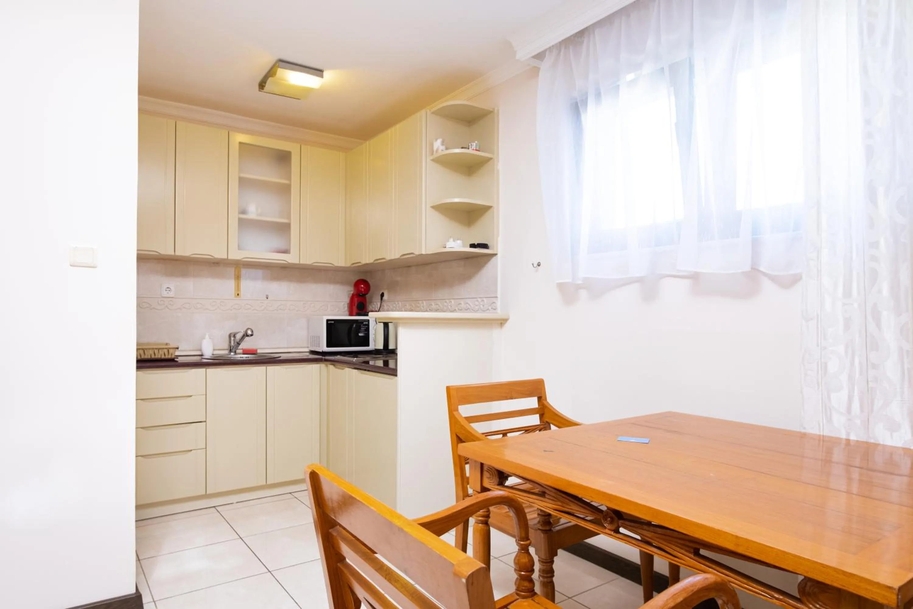 Kitchen or kitchenette in Apart-hotel Villa Lav