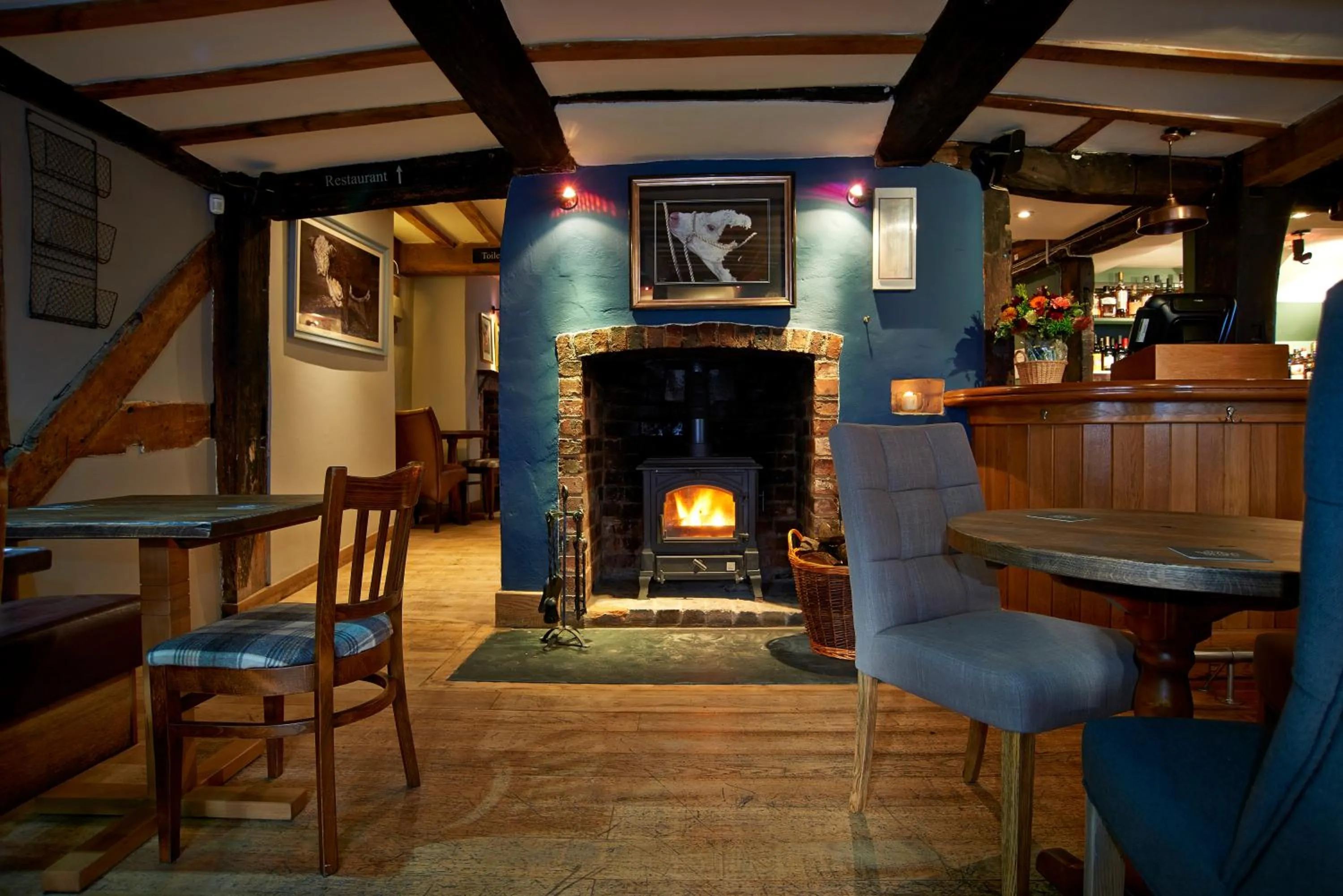 Lounge or bar in Seven Stars