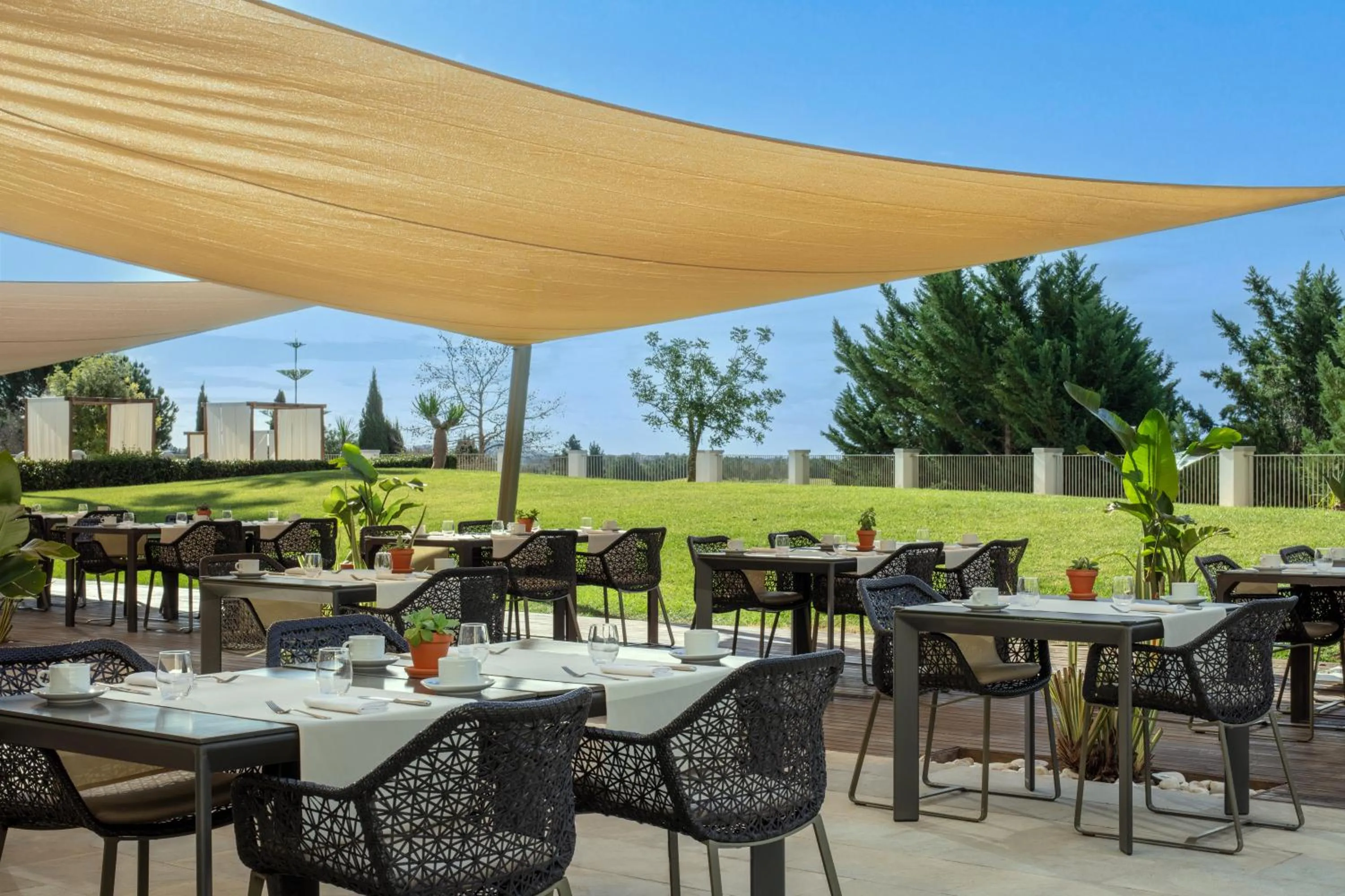 Restaurant/places to eat in Victoria Golf Resort and Spa Managed by Accor