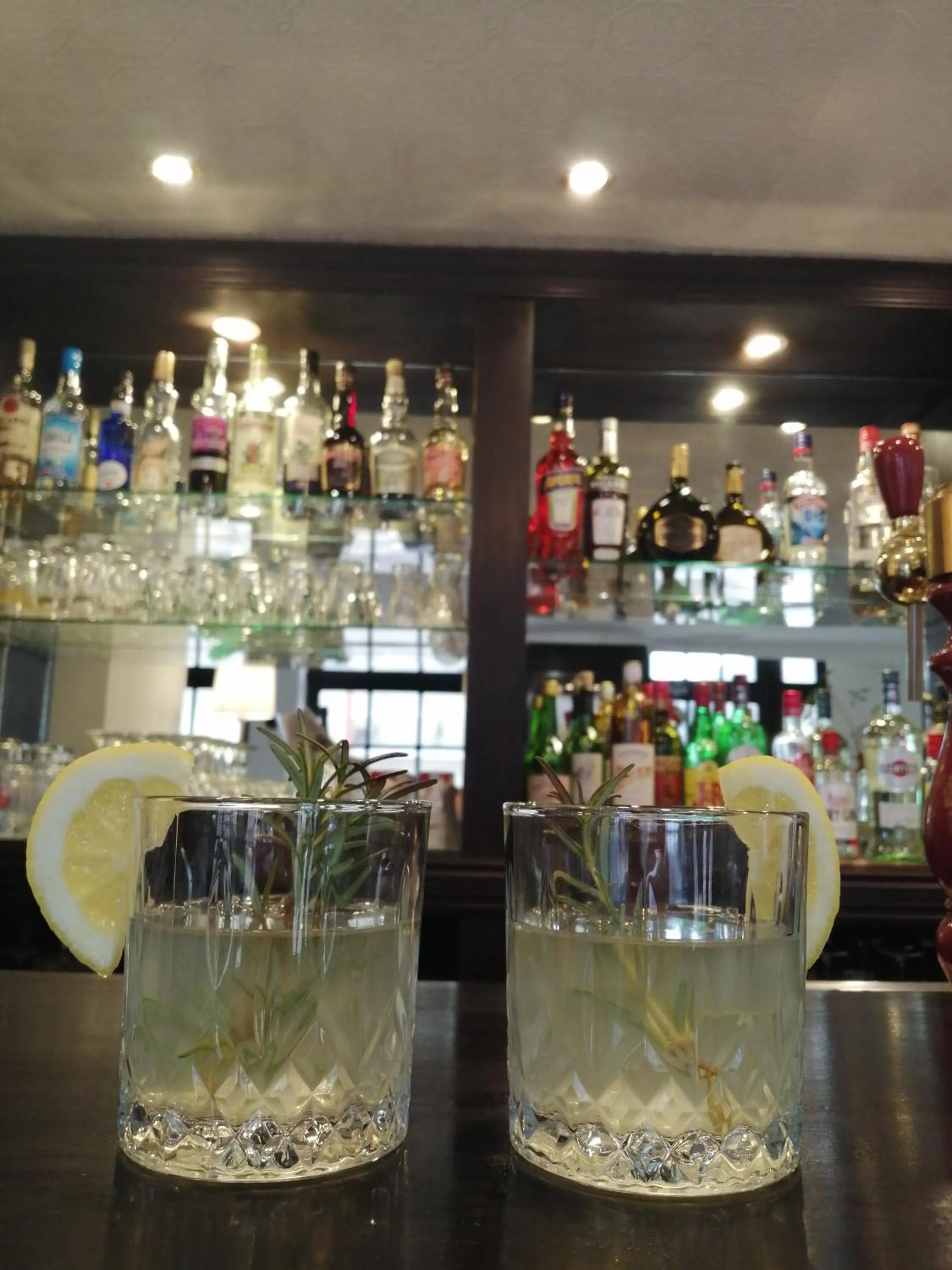 Restaurant/places to eat in Be Cottage Hotel