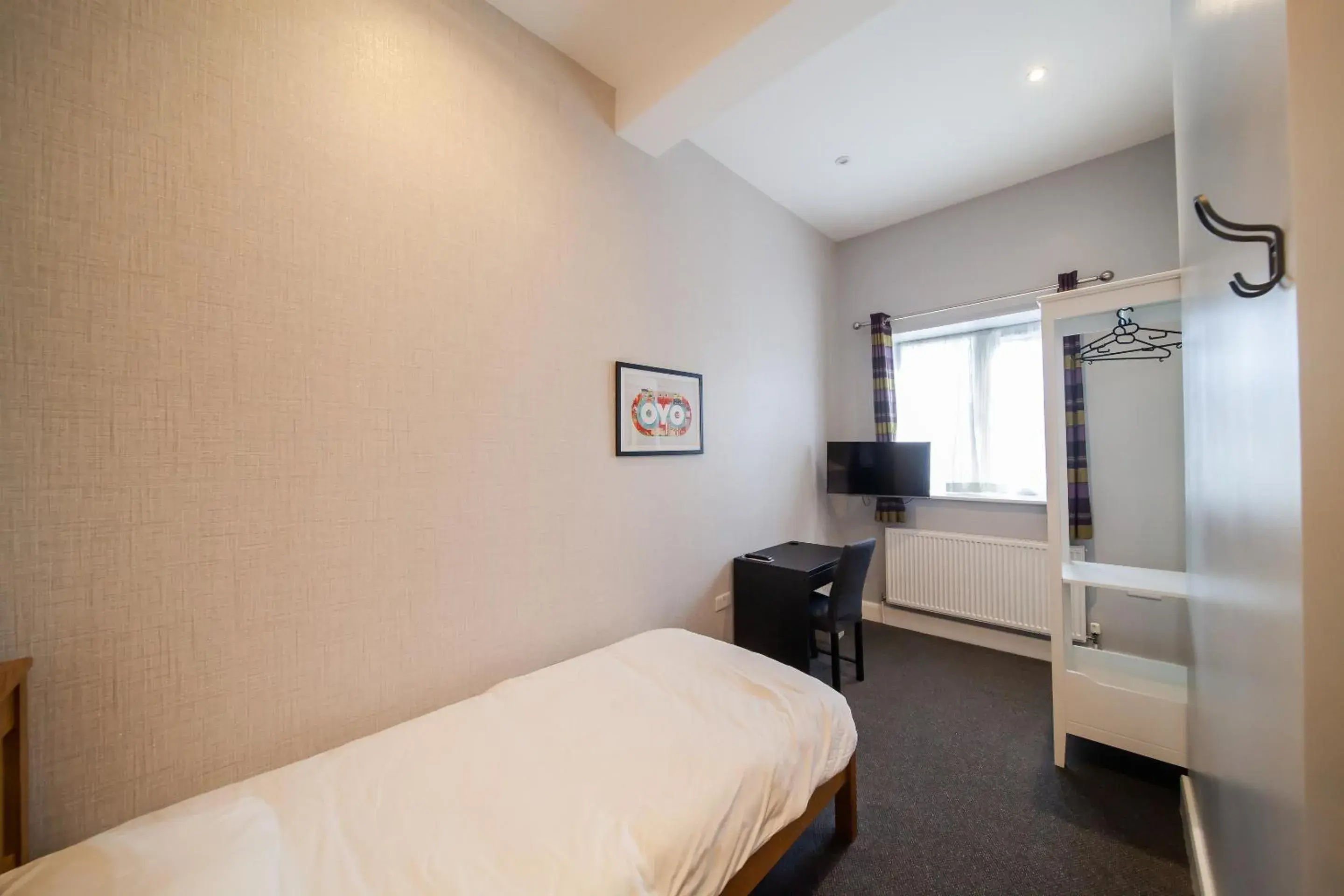 Standard Single Room in OYO The Arch, Wembly Stadium Standard Single Room in OYO The Arch, Wembly Stadium