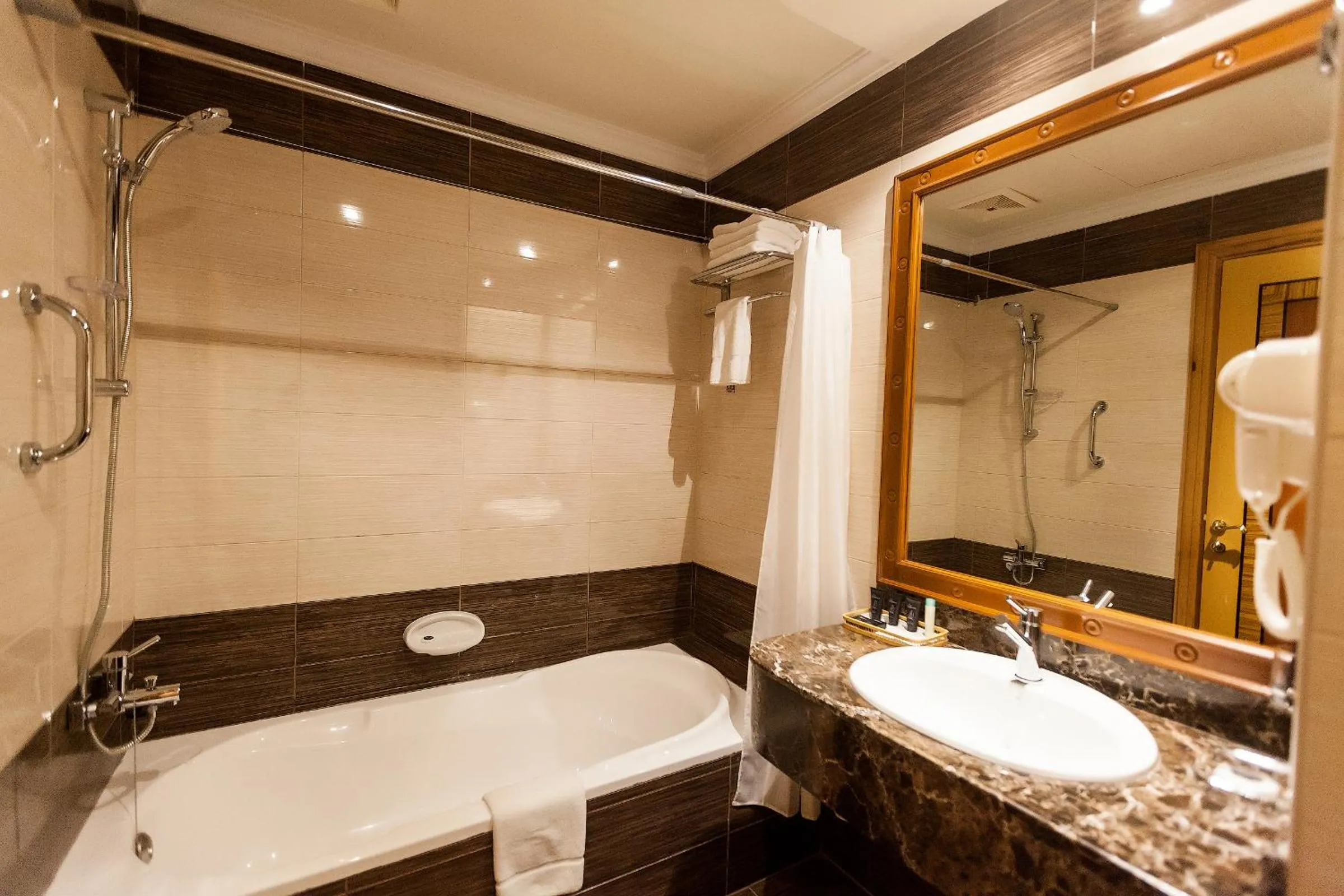 Bathroom in Red Castle Hotel