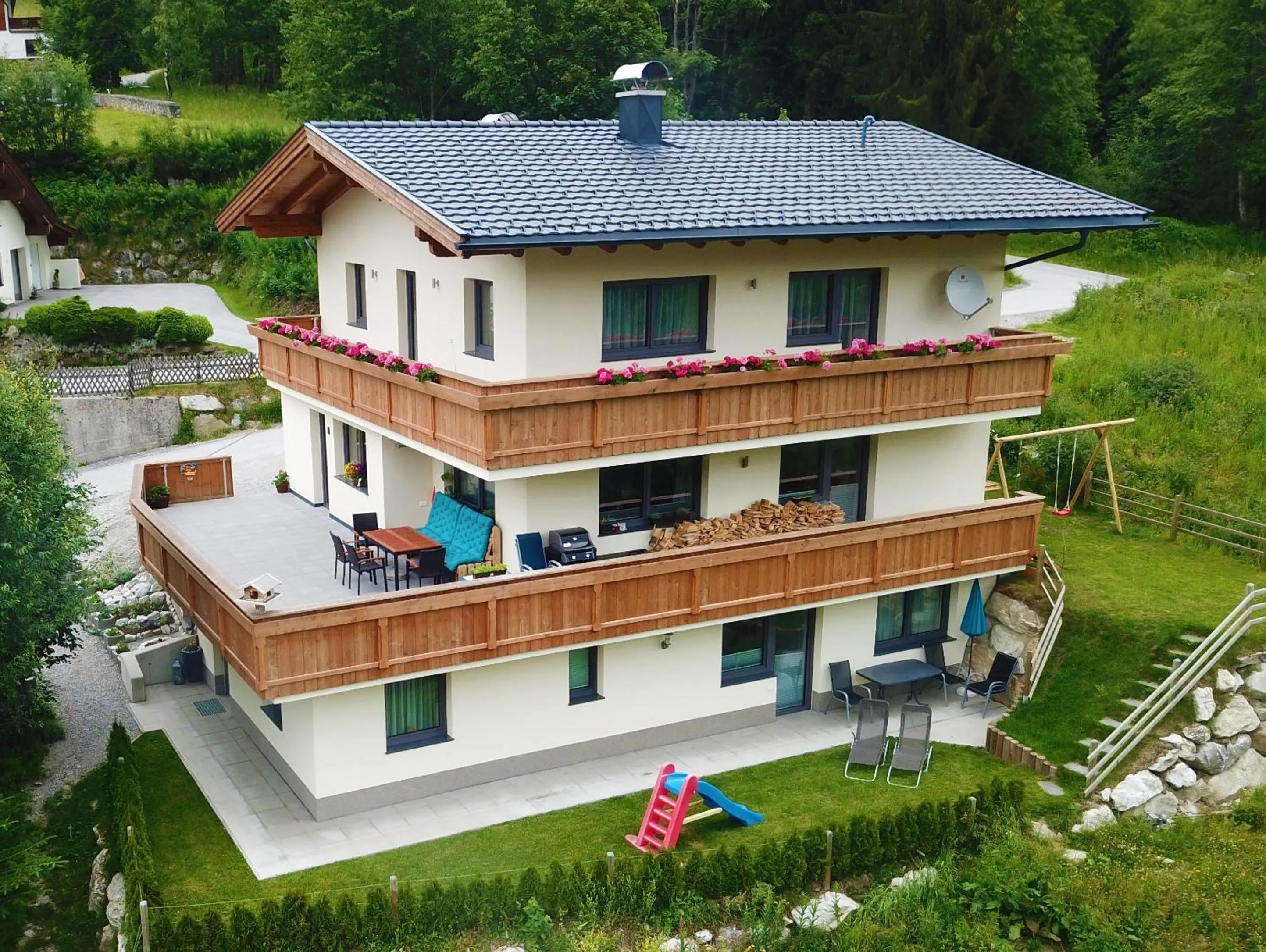Property building in Apart Kristall