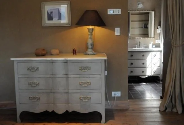 Decorative detail in B&B 1669