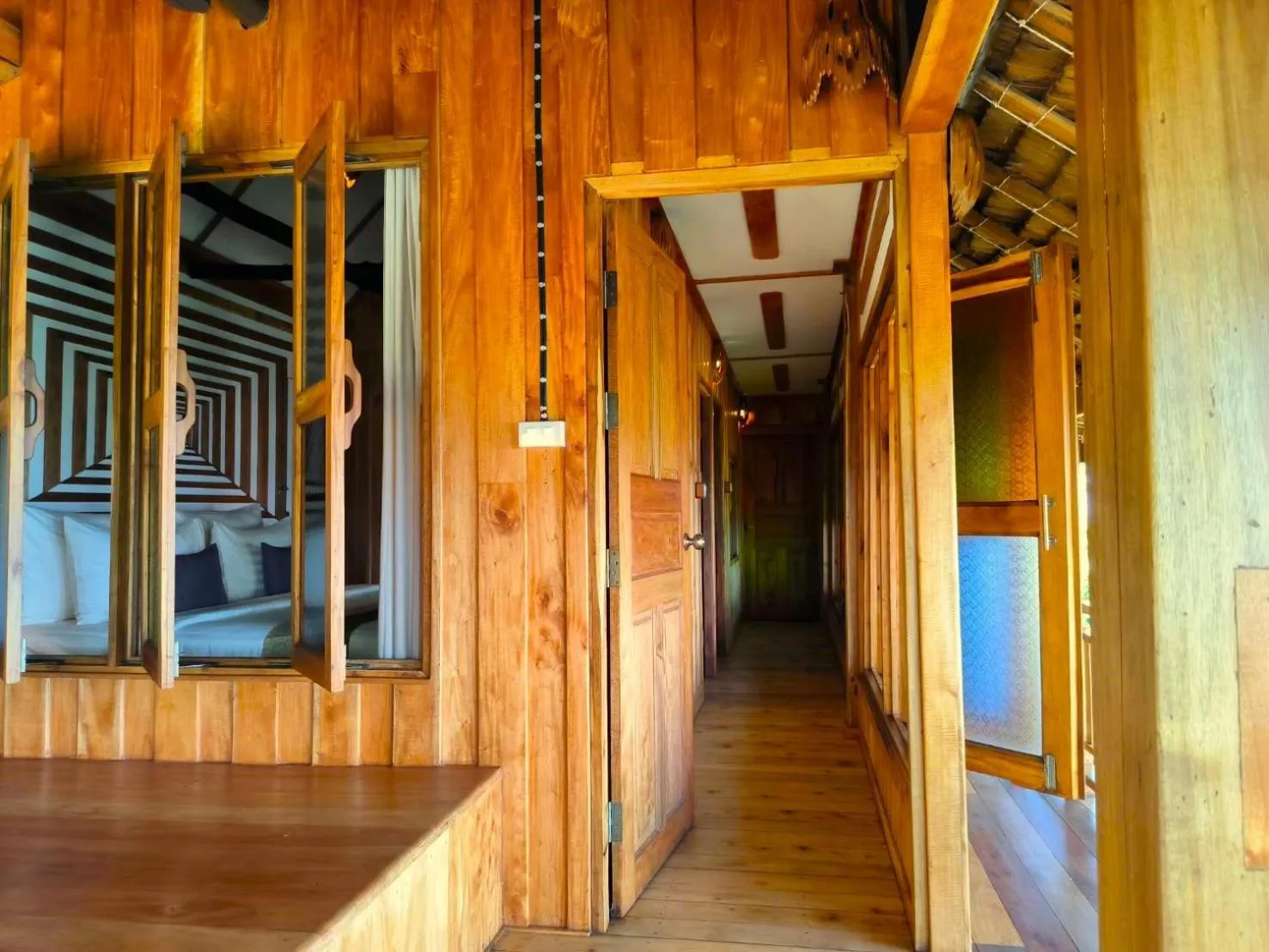 wardrobe in Phi Phi Phu Chalet Resort