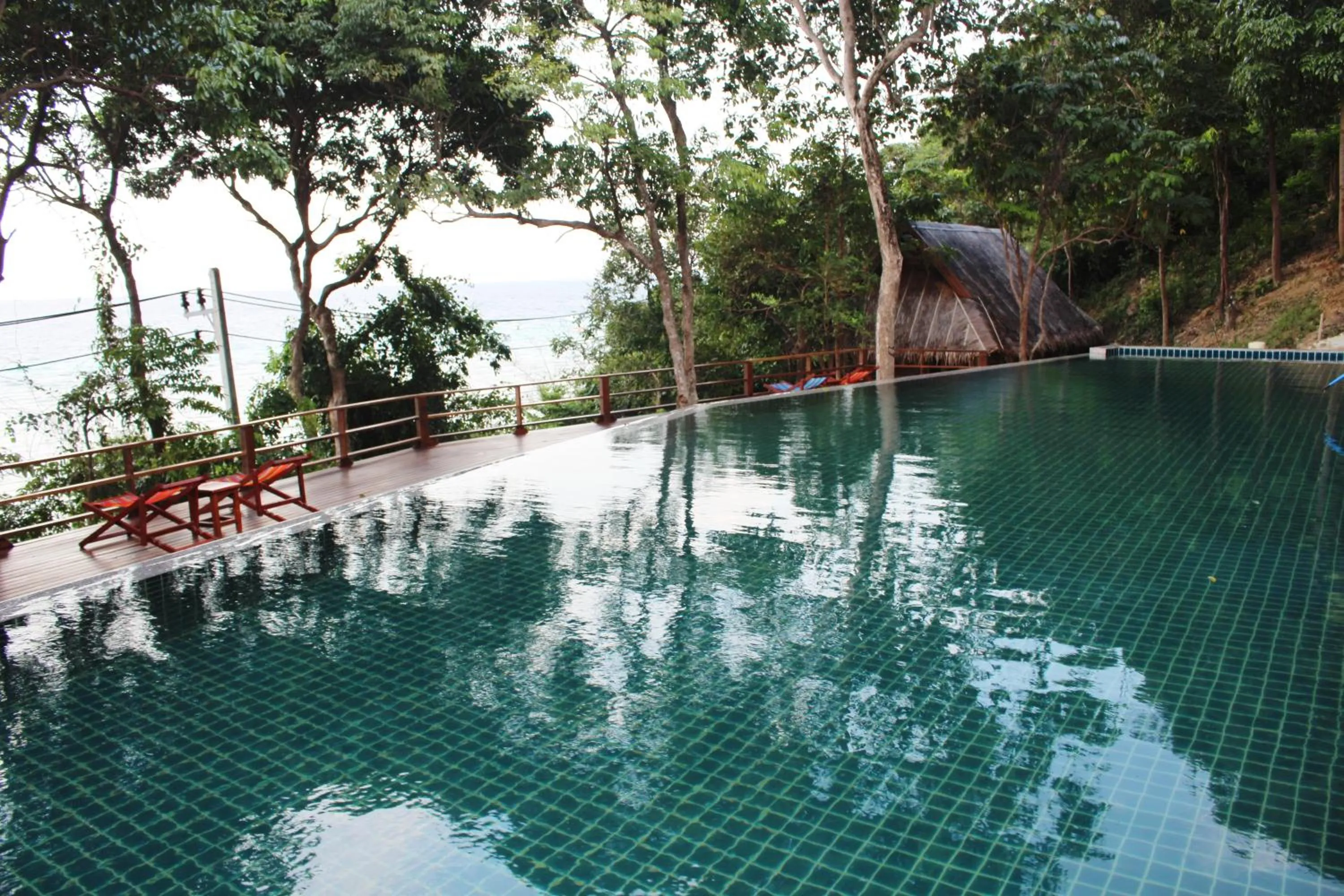 Swimming pool in Phi Phi Phu Chalet Resort