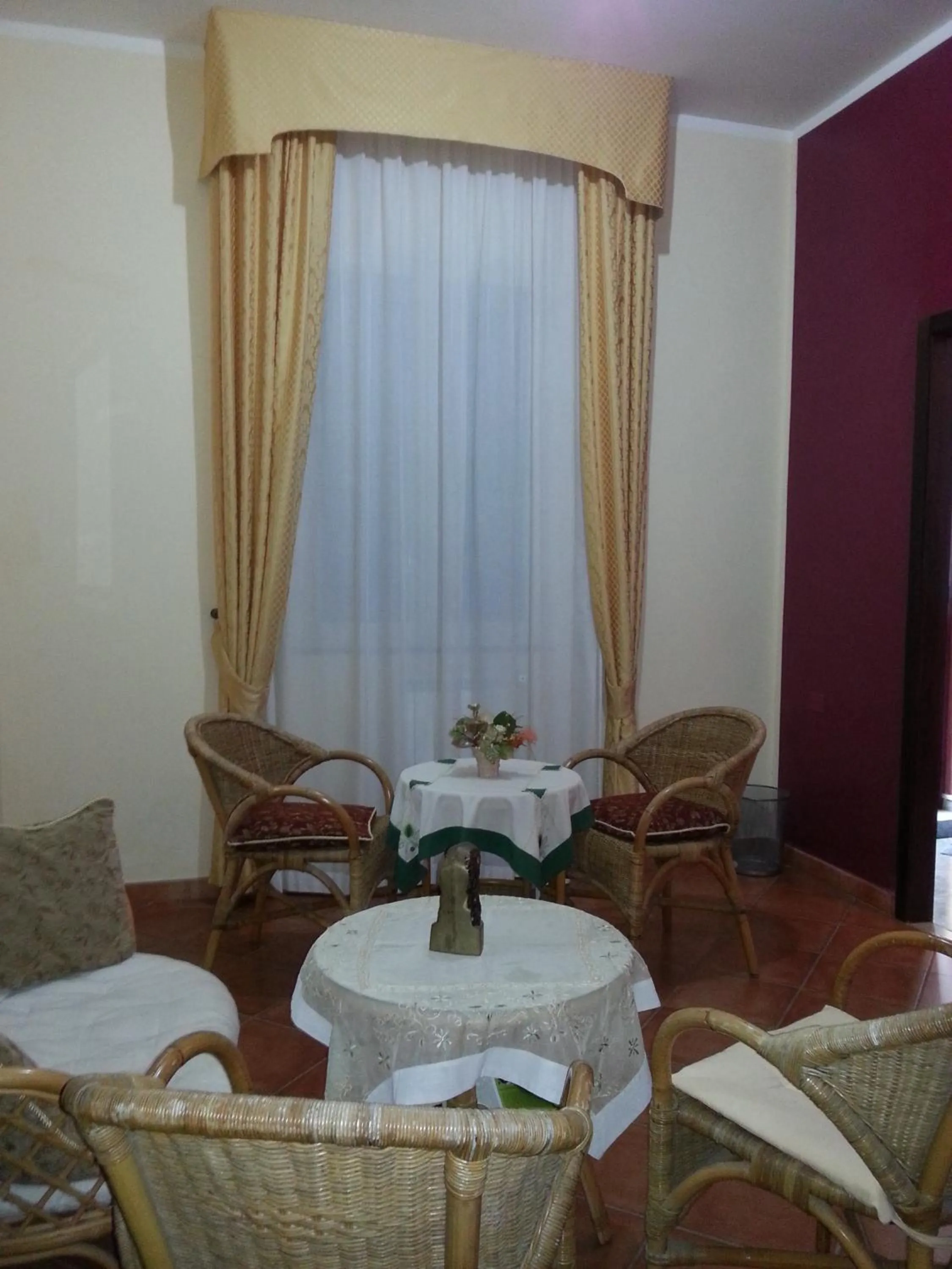 Communal lounge/ TV room in B&B Aquila Reale