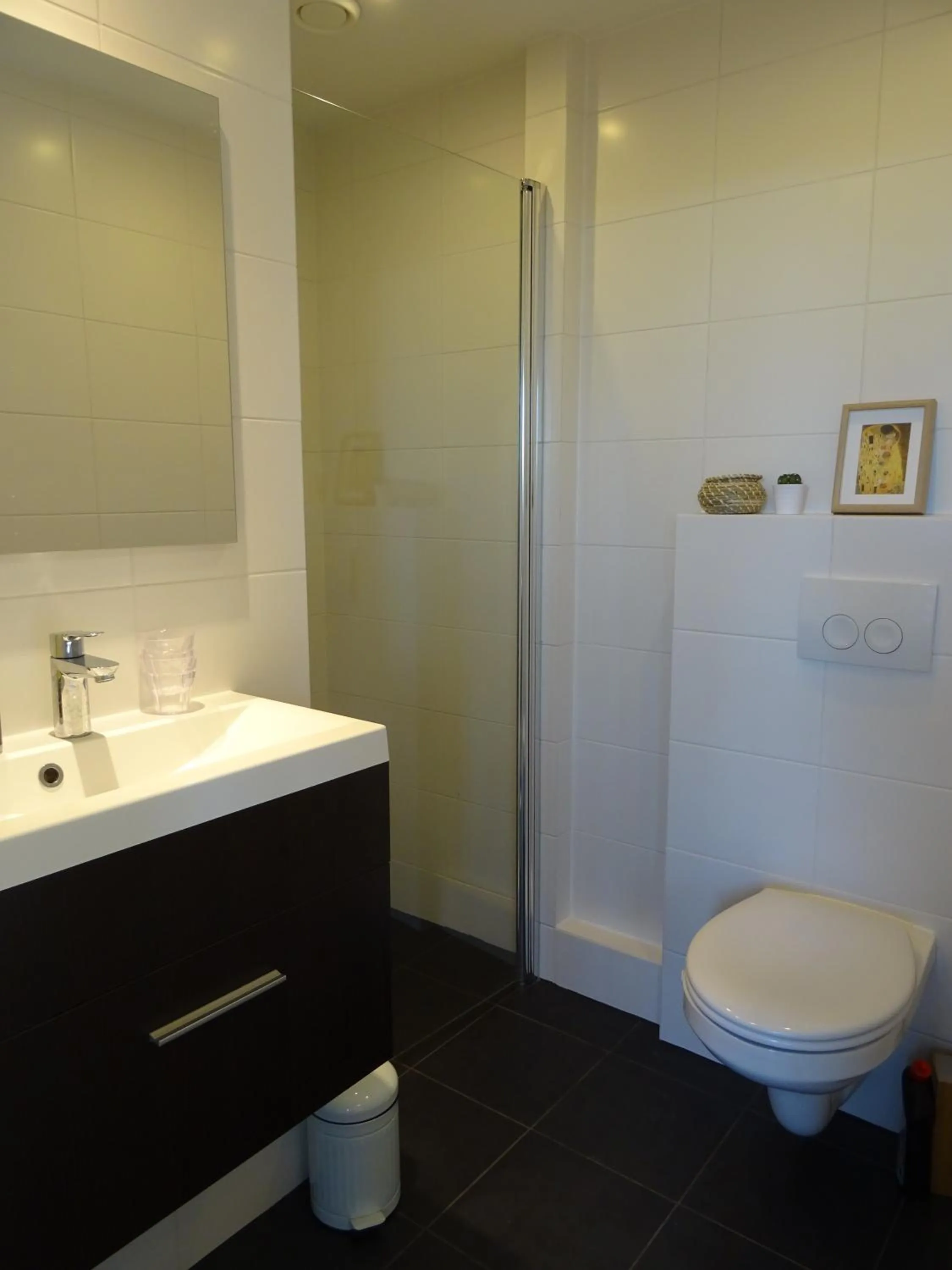 Bathroom in Bed and Breakfast Maas en Waal