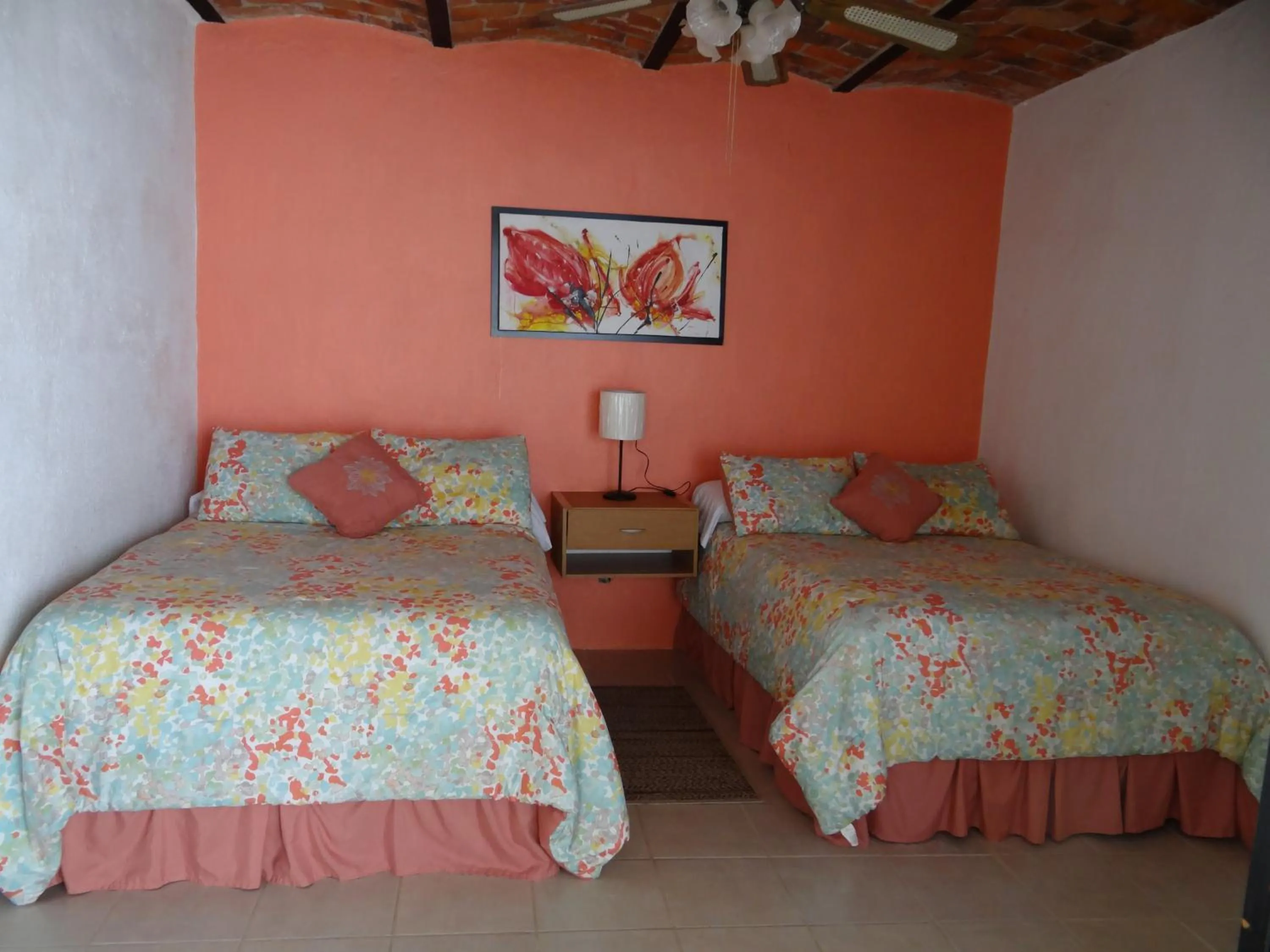 Photo of the whole room, Bed in Toca Madera