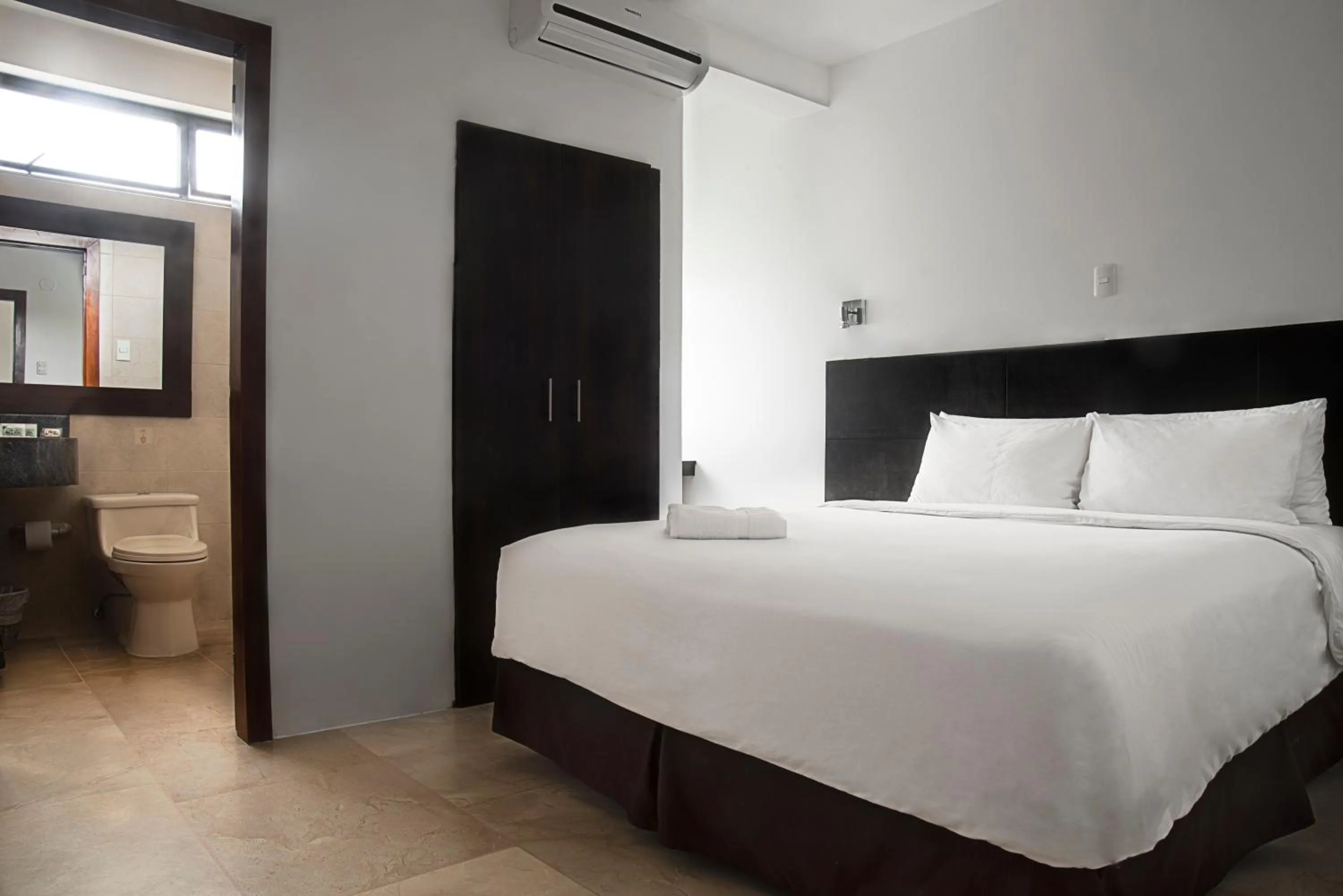 Bed in Hotel La Ría Playas