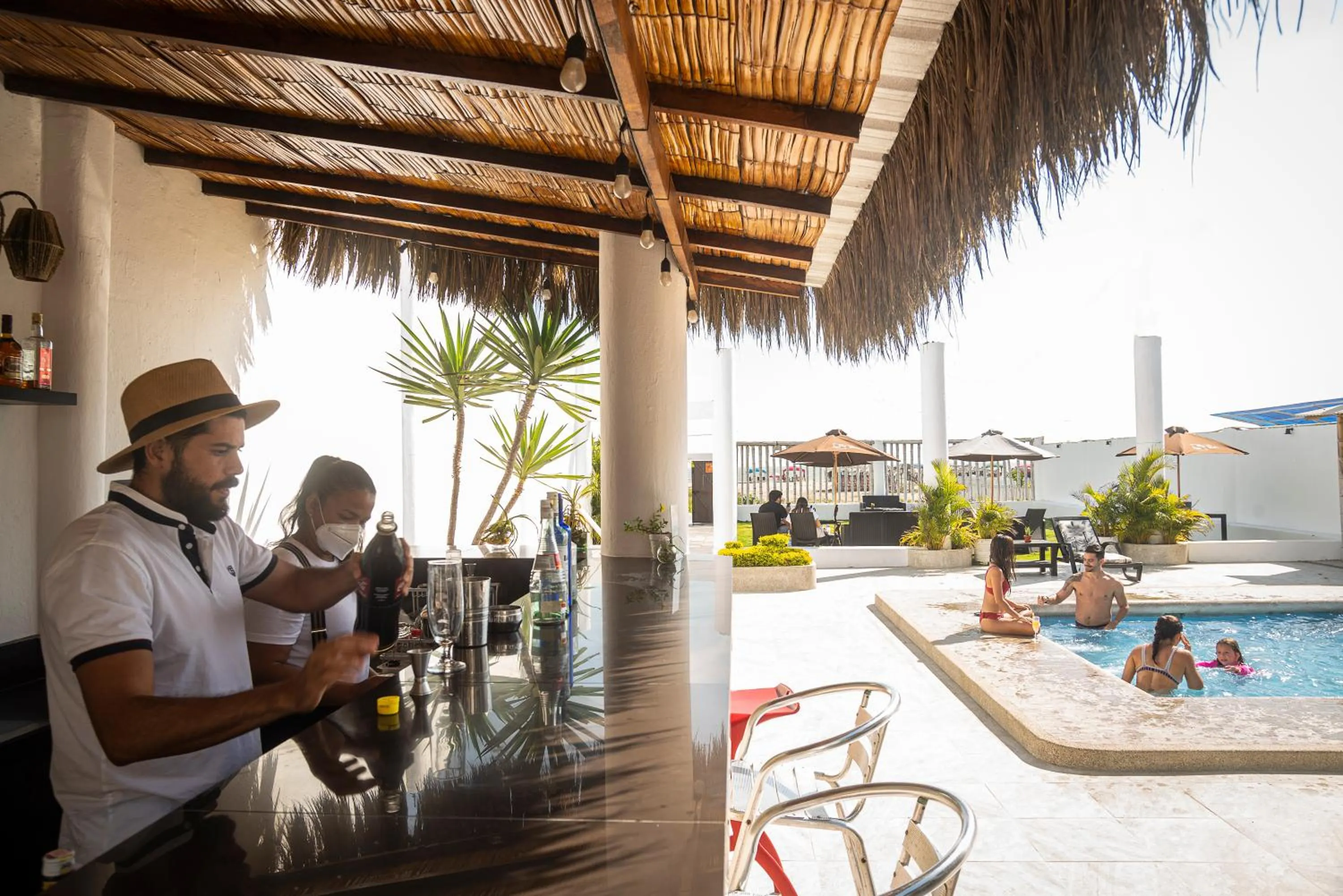 Lounge or bar in Hotel La Ría Playas