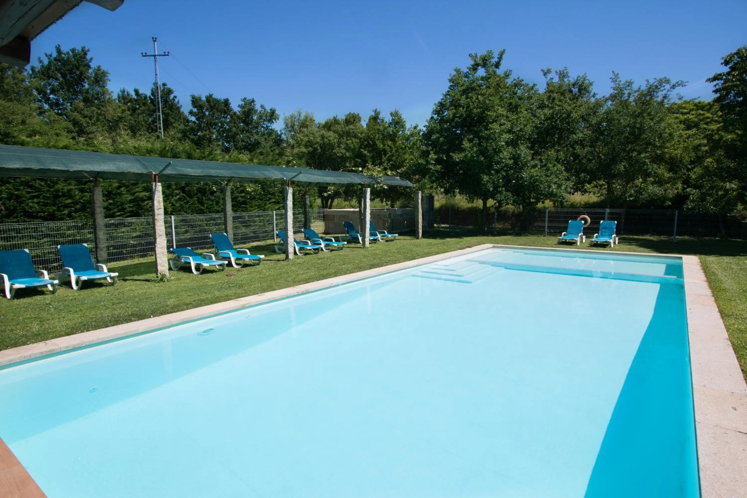 Swimming pool in Quinta do Caminho, AL