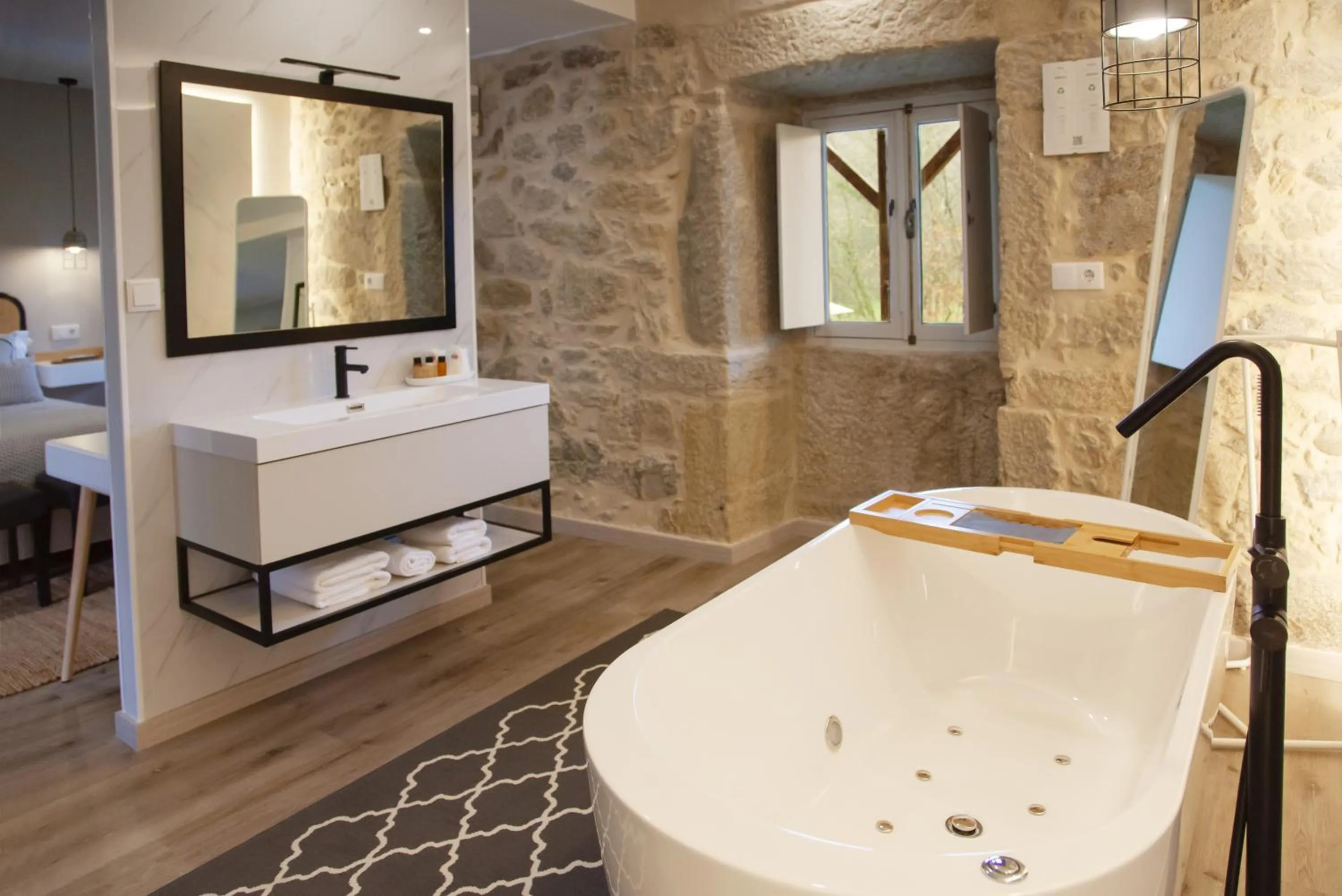 Hot Tub in Quinta do Caminho, AL