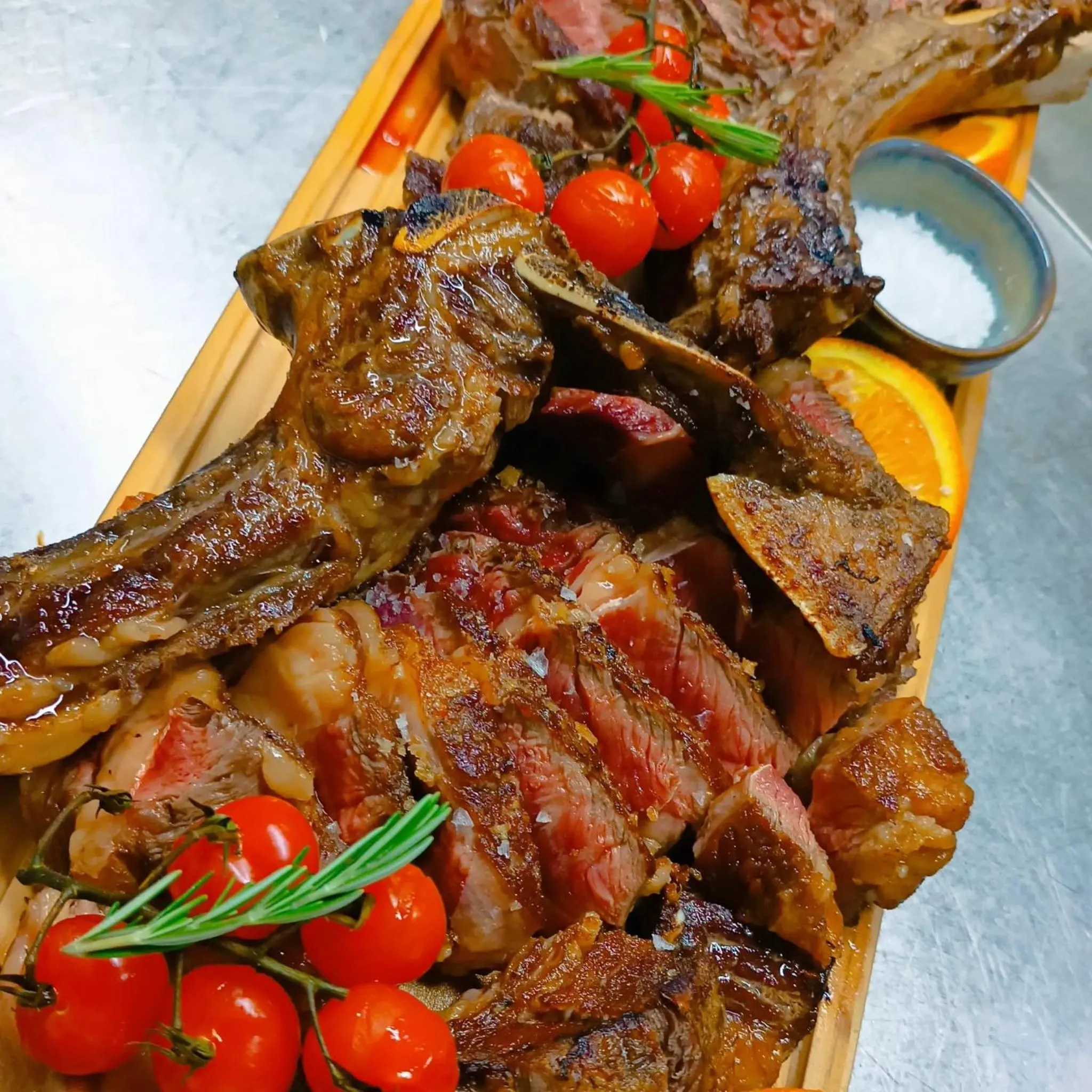 Restaurant/places to eat in Quinta do Caminho, AL